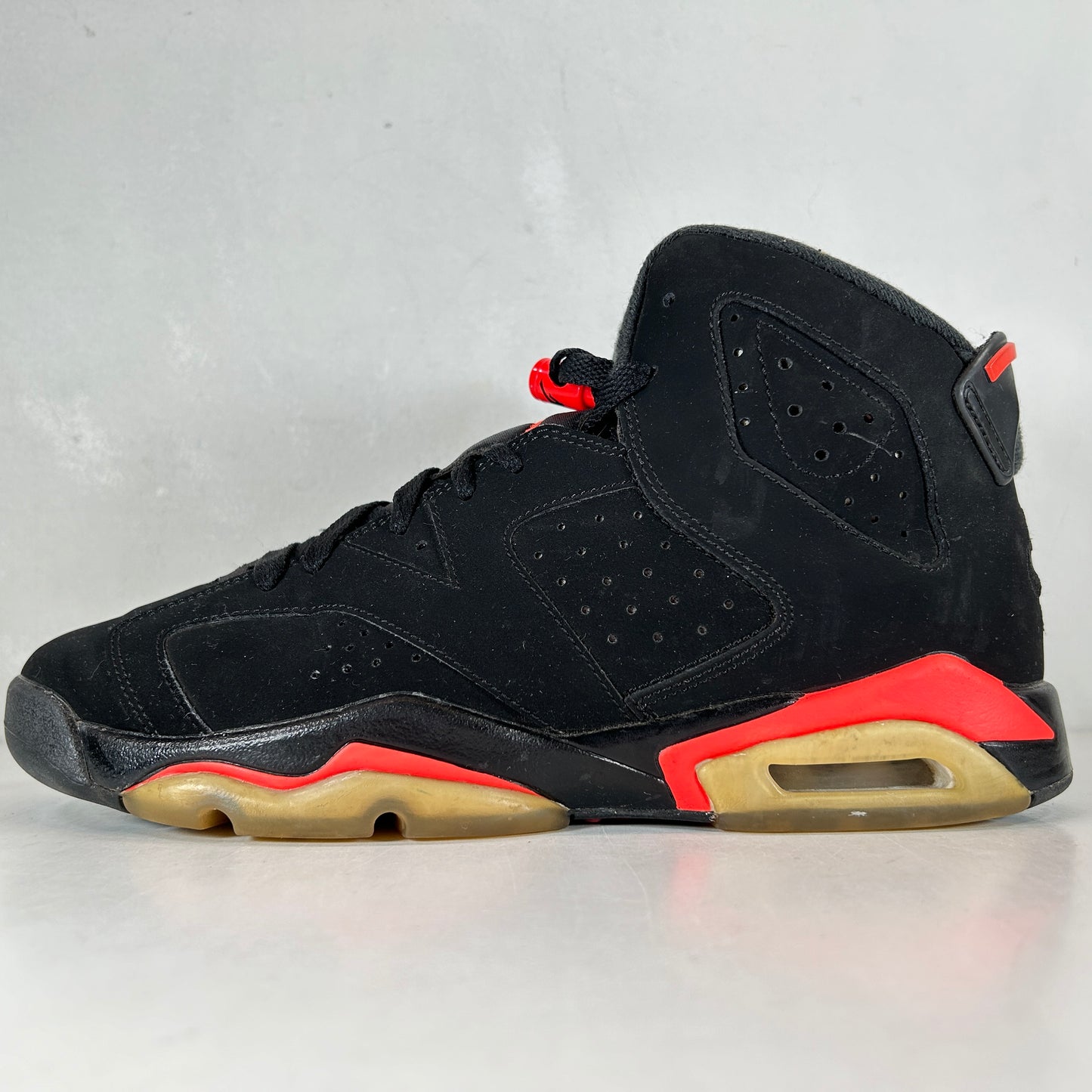 384665 060 Jordan 6 Black Infrared 2019 (GS) - 7 Y (Used)