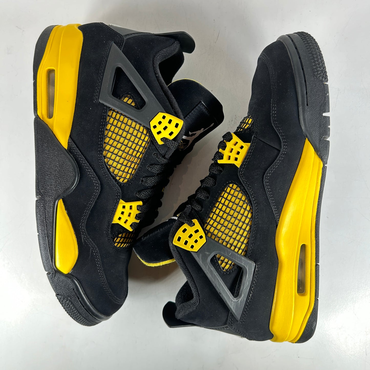 DH6927 017 Jordan 4 Retro Thunder [USED] - 9.5 M (Used5)