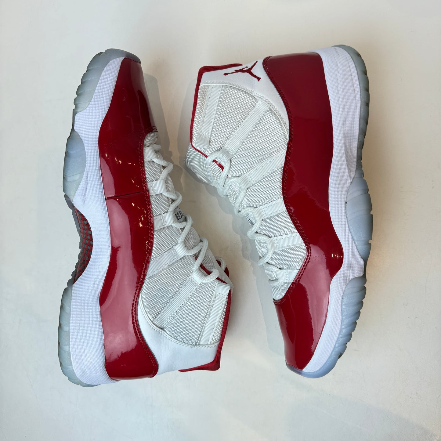 CT8012 116 Jordan 11 Retro Cereza (2022)