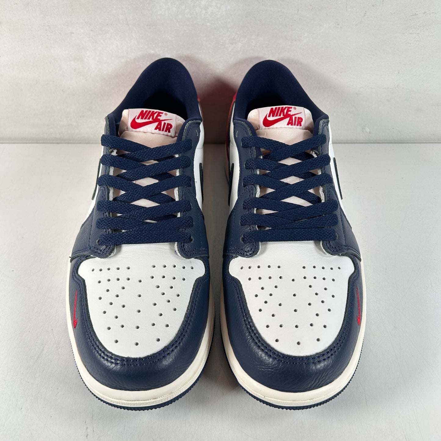 HQ2993 100 Jordan 1 Retro Low OG Howard University [USED] - 9 M (Used)