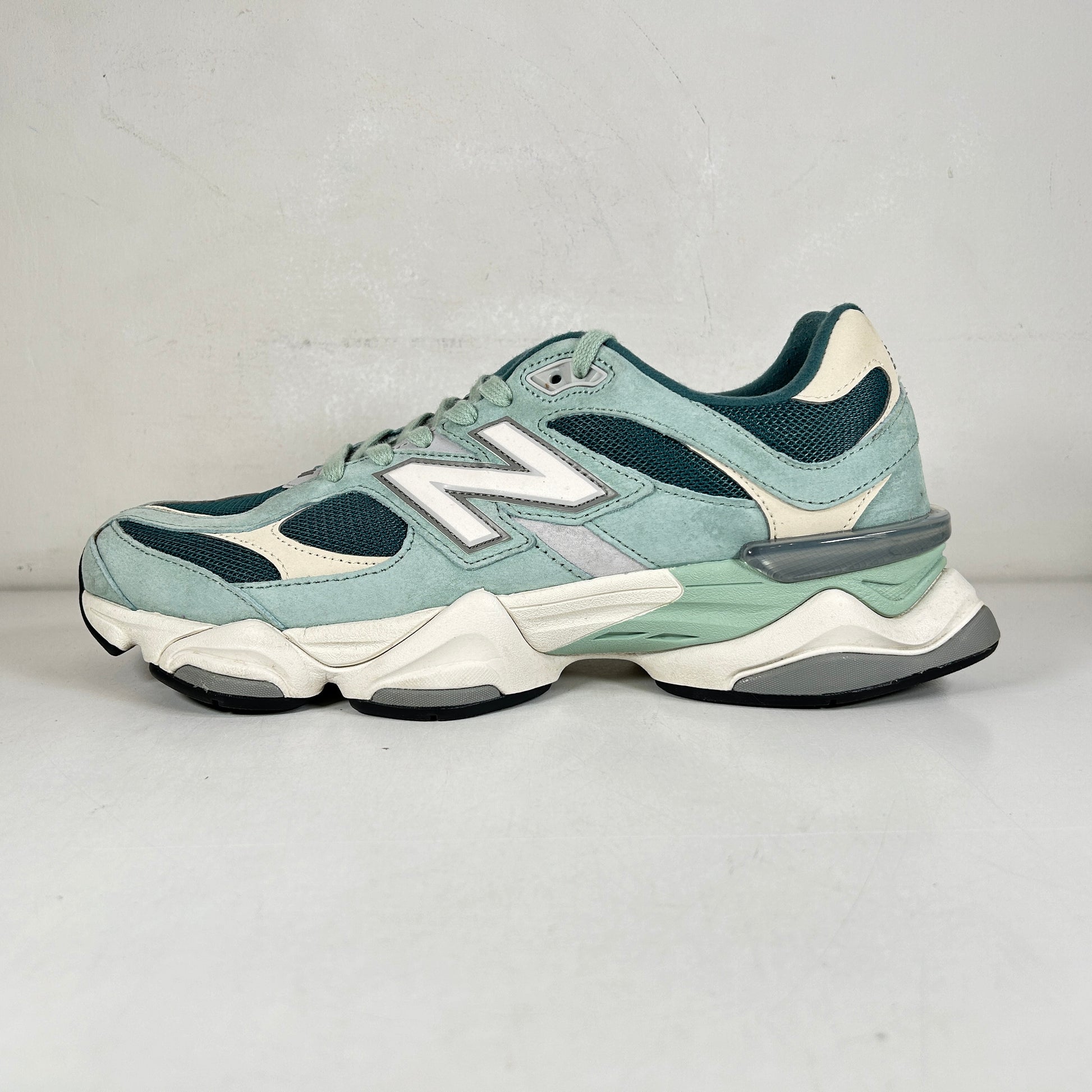 New Balance 9060 Sage Green U9060FG New Balance 9060 Green Cream