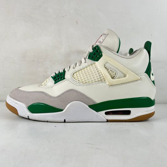 DR5415 103 Jordan 4 Retro SB Pine Green [USED] - 9.5 M (Used2)