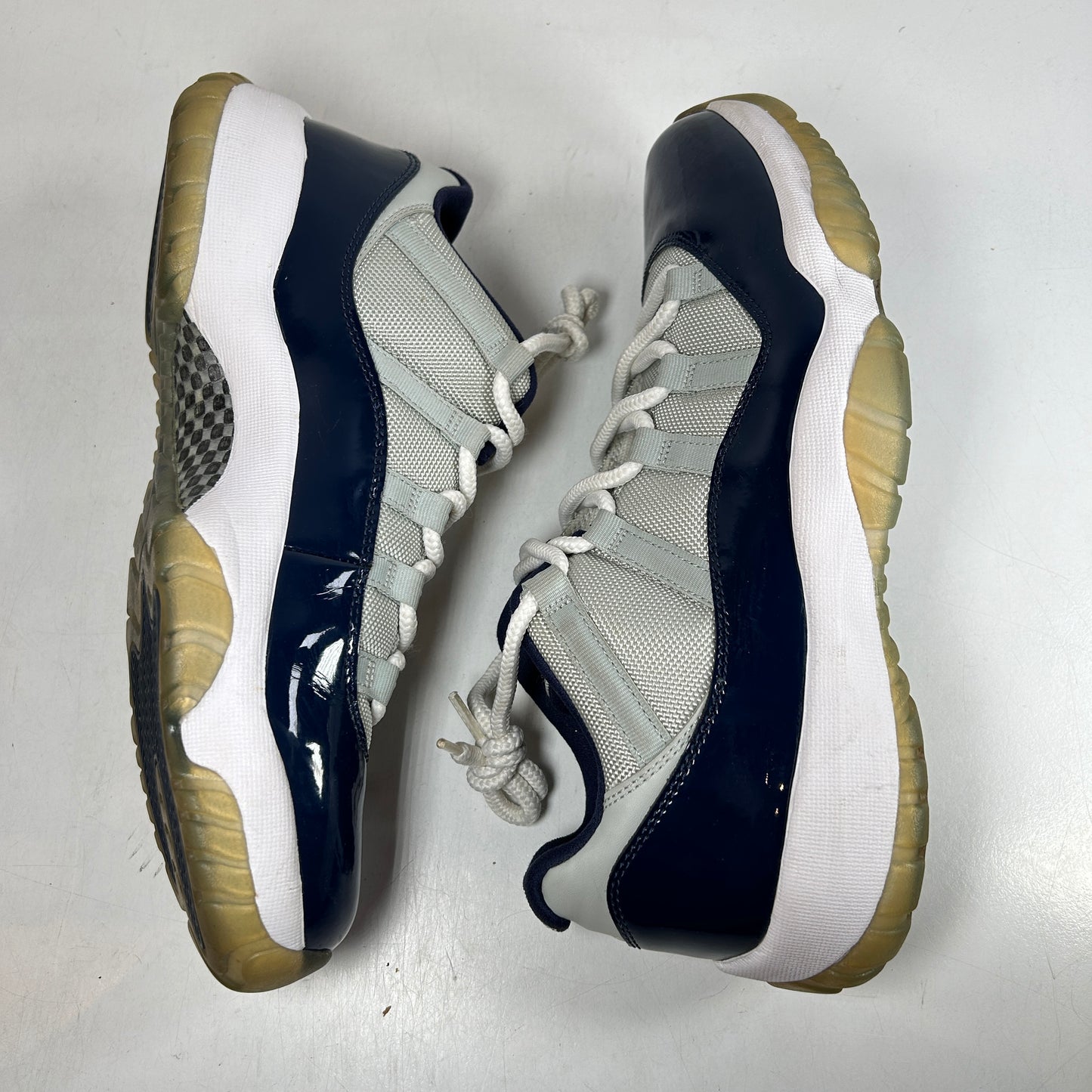 528895 007 Jordan 11 Retro Low Georgetown [USED] - 10.5 M (Used) (No Box)