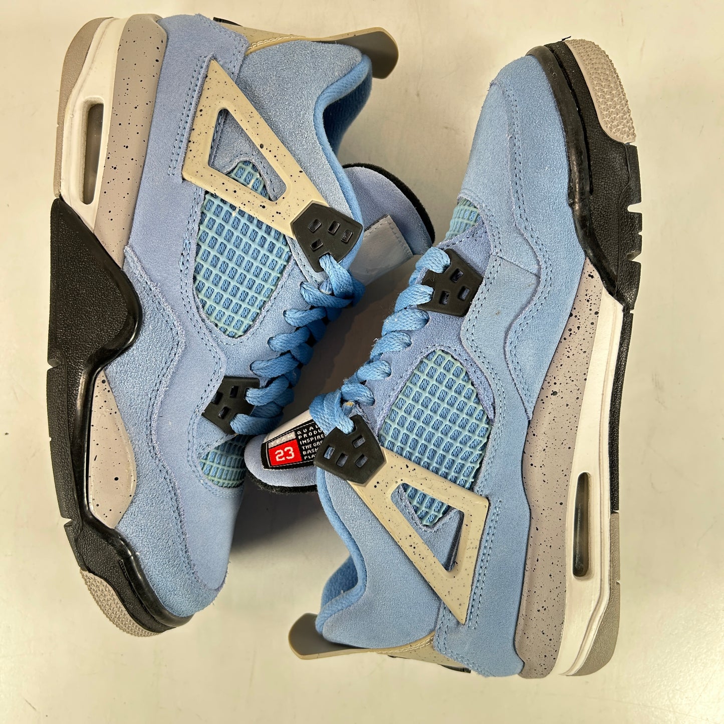 408452 400 Jordan 4 Retro University Blue (GS) [USED] - 6 Y (Used)