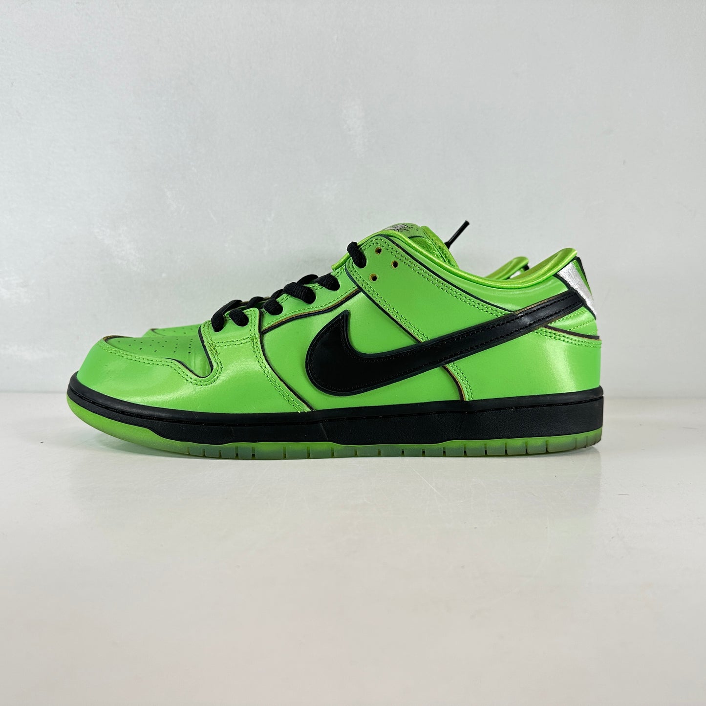 FZ8319 300 Nike SB Dunk Low The Powerpuff Girls Buttercup [USED] - 12 M (Used)