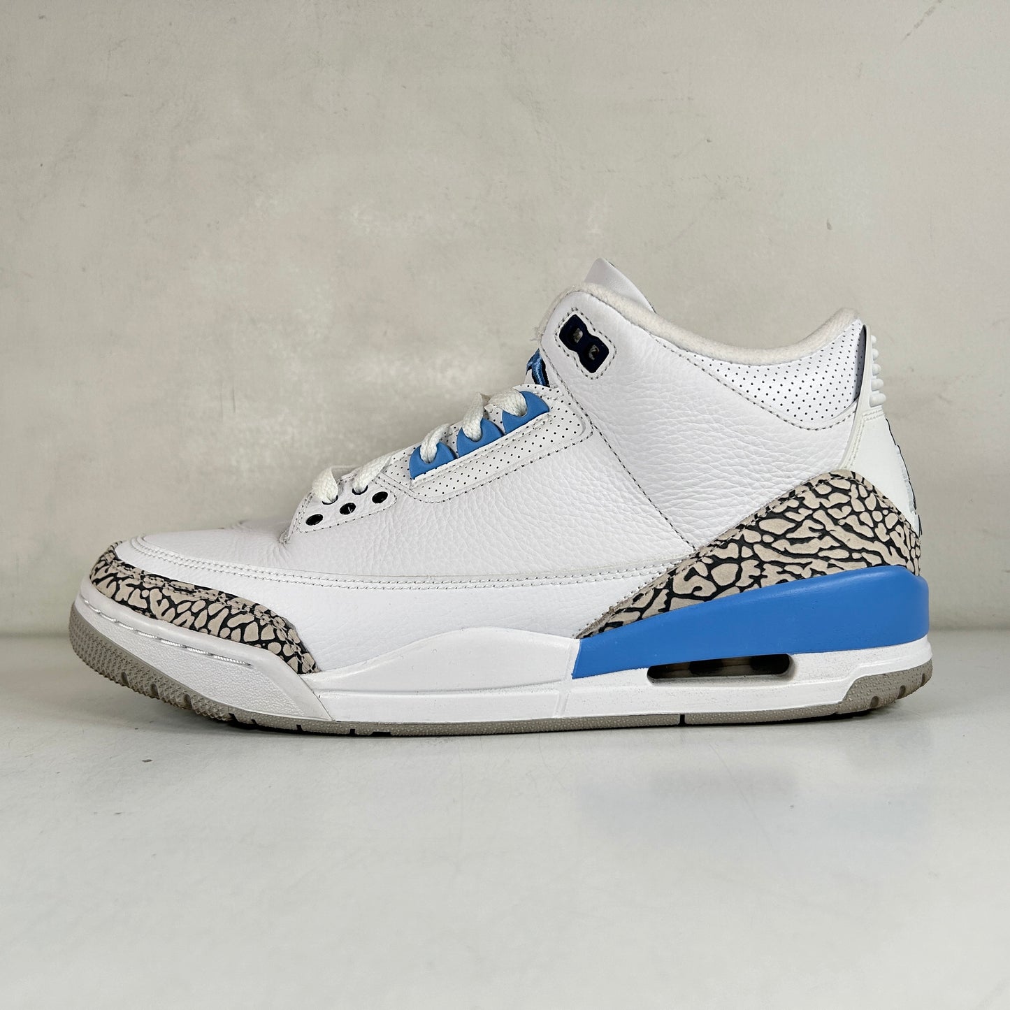 CT8532 104 Jordan 3 Retro UNC (2020) [USED] - 10.5 M (VNDS)