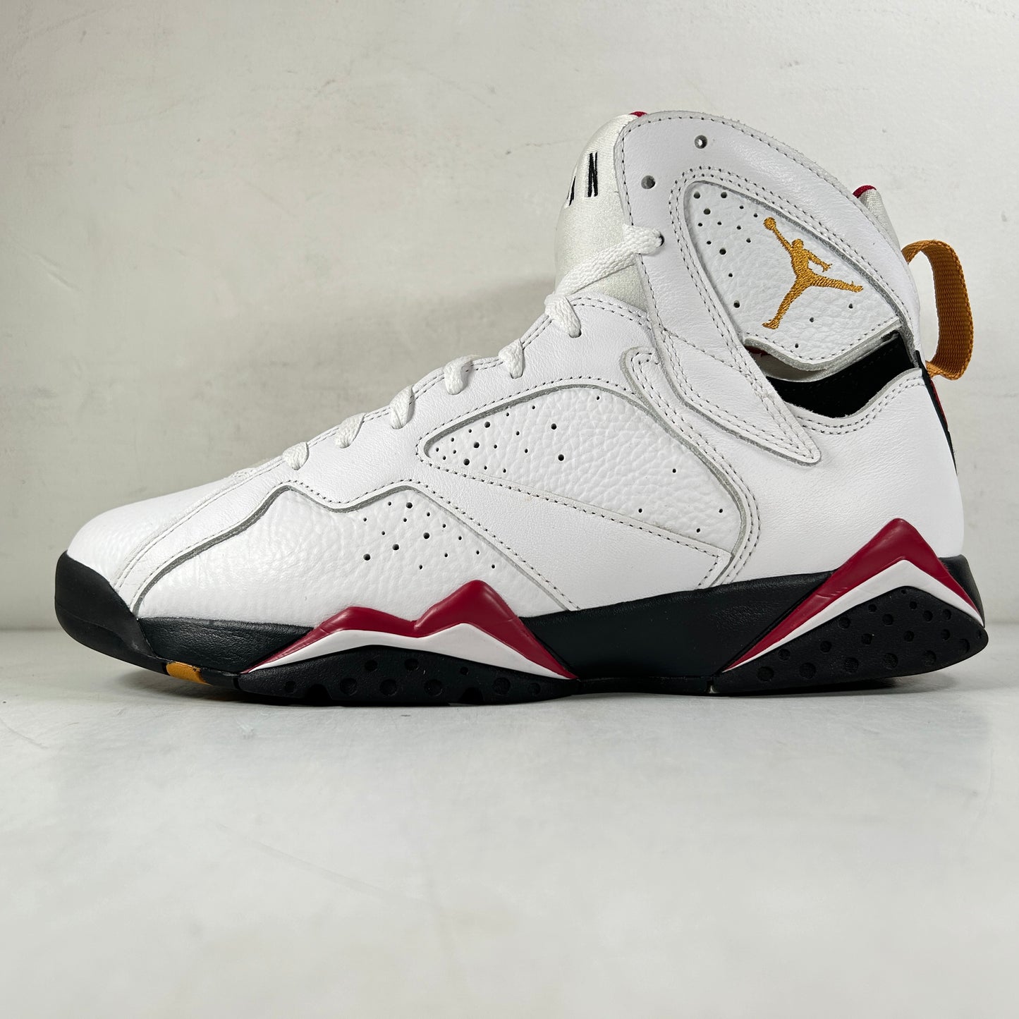 CU9307 106 Jordan 7 Retro Cardenal (2022)