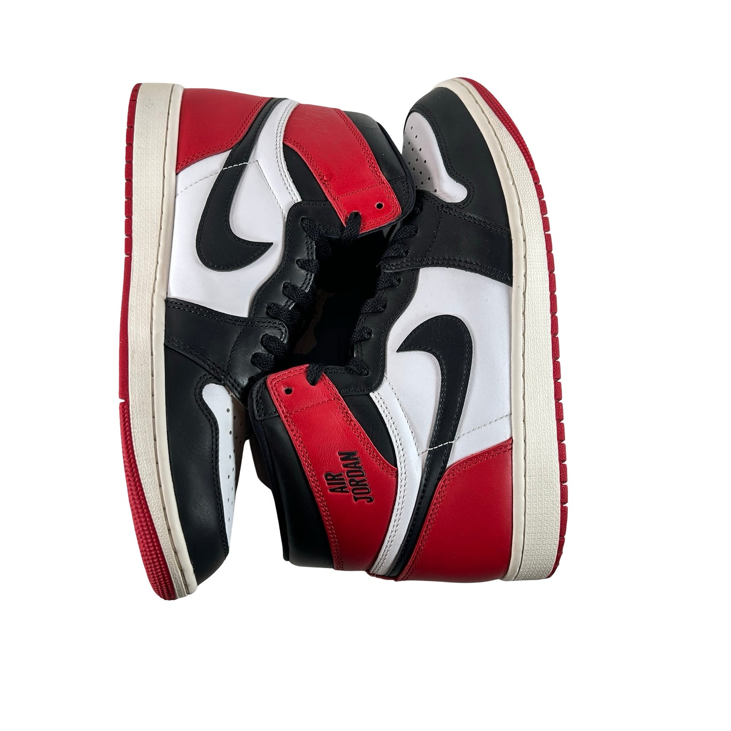 DZ5485 106 Jordan 1 Retro High OG Black Toe Reimagined [USED] - 11 M (Used9)