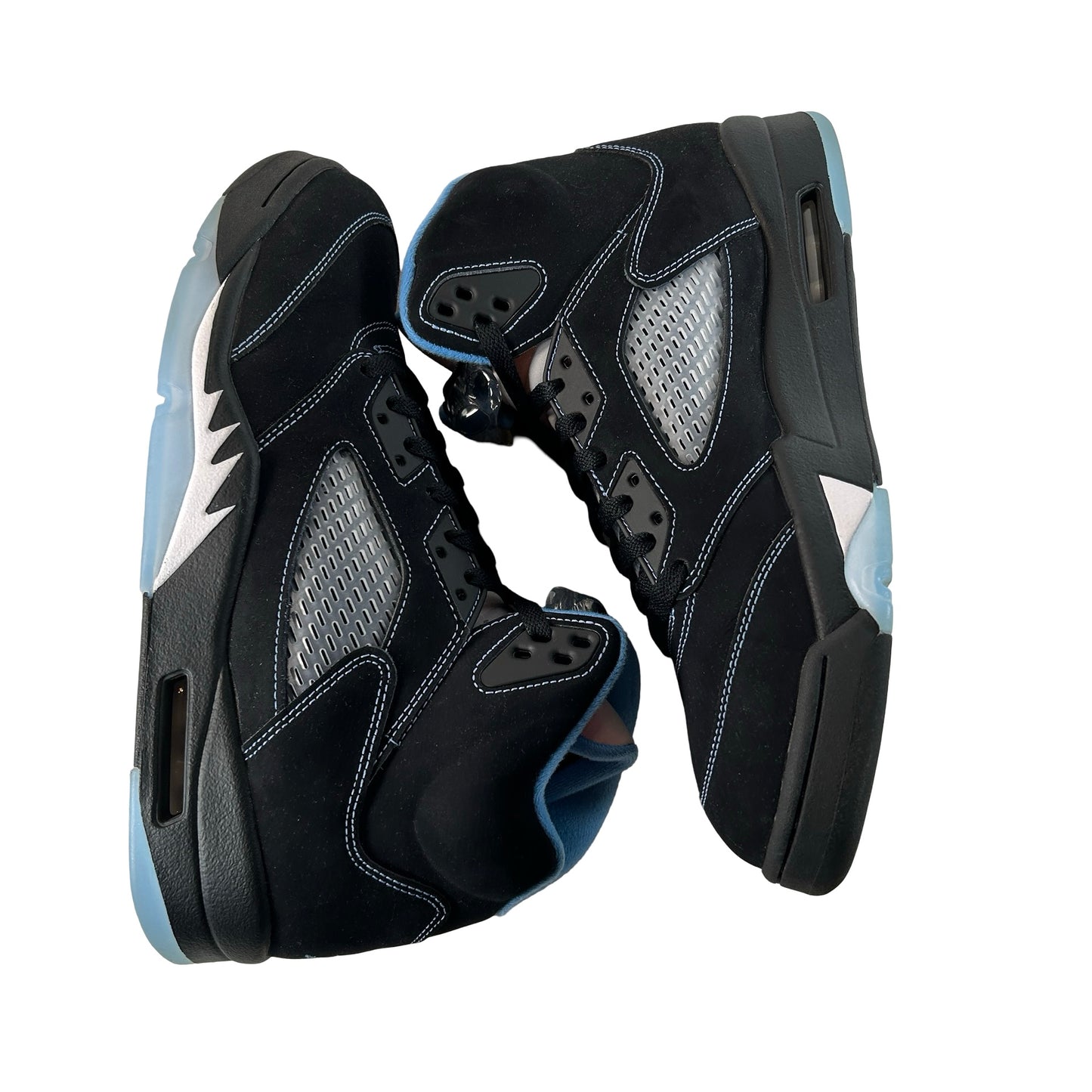 DD0587 008 Jordan 5 Retro Black University Blue (2026) [USED] - 11 M (Used3)