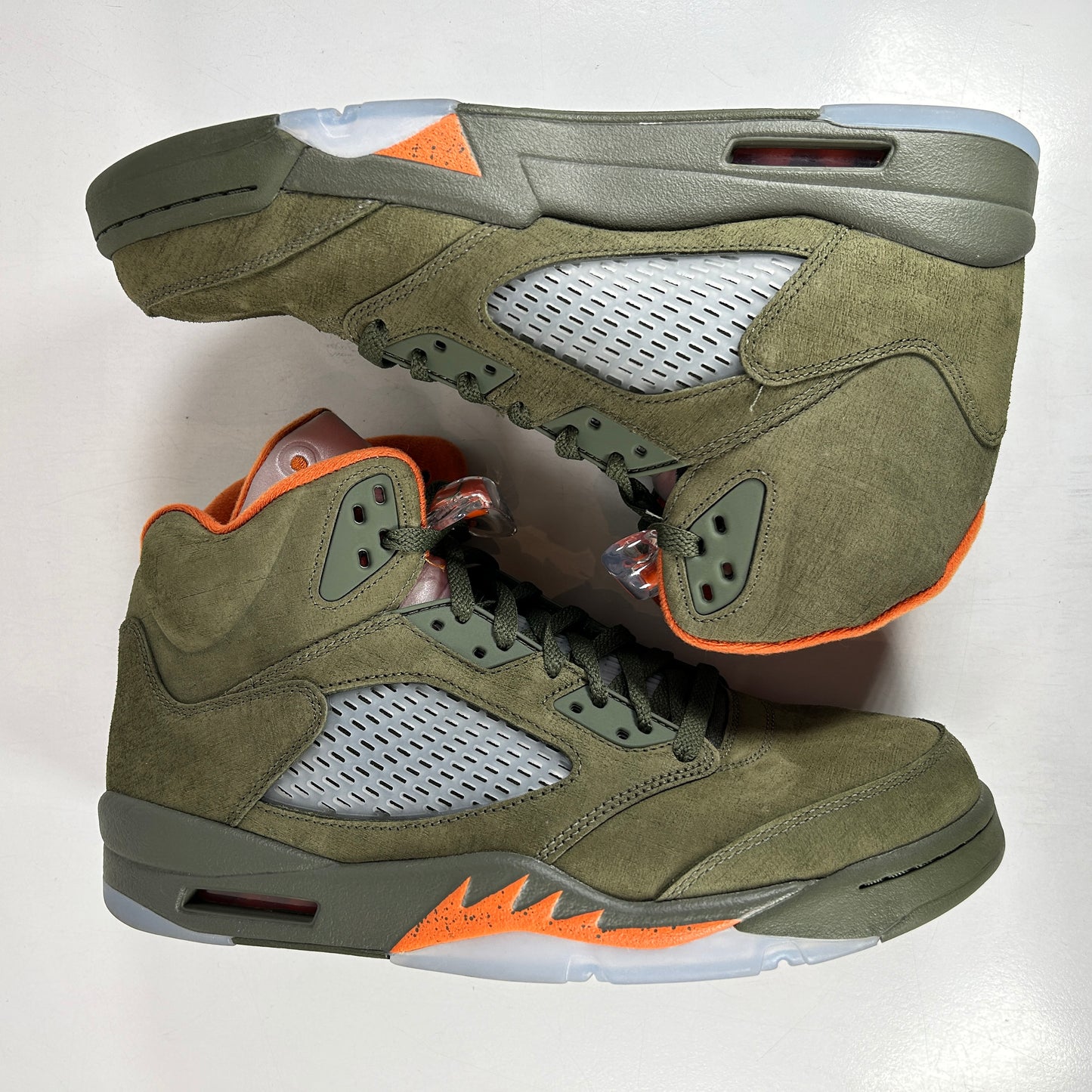 DD0587 308 Jordan 5 Retro Olive (2024) [USED] - 12 M (Used2)