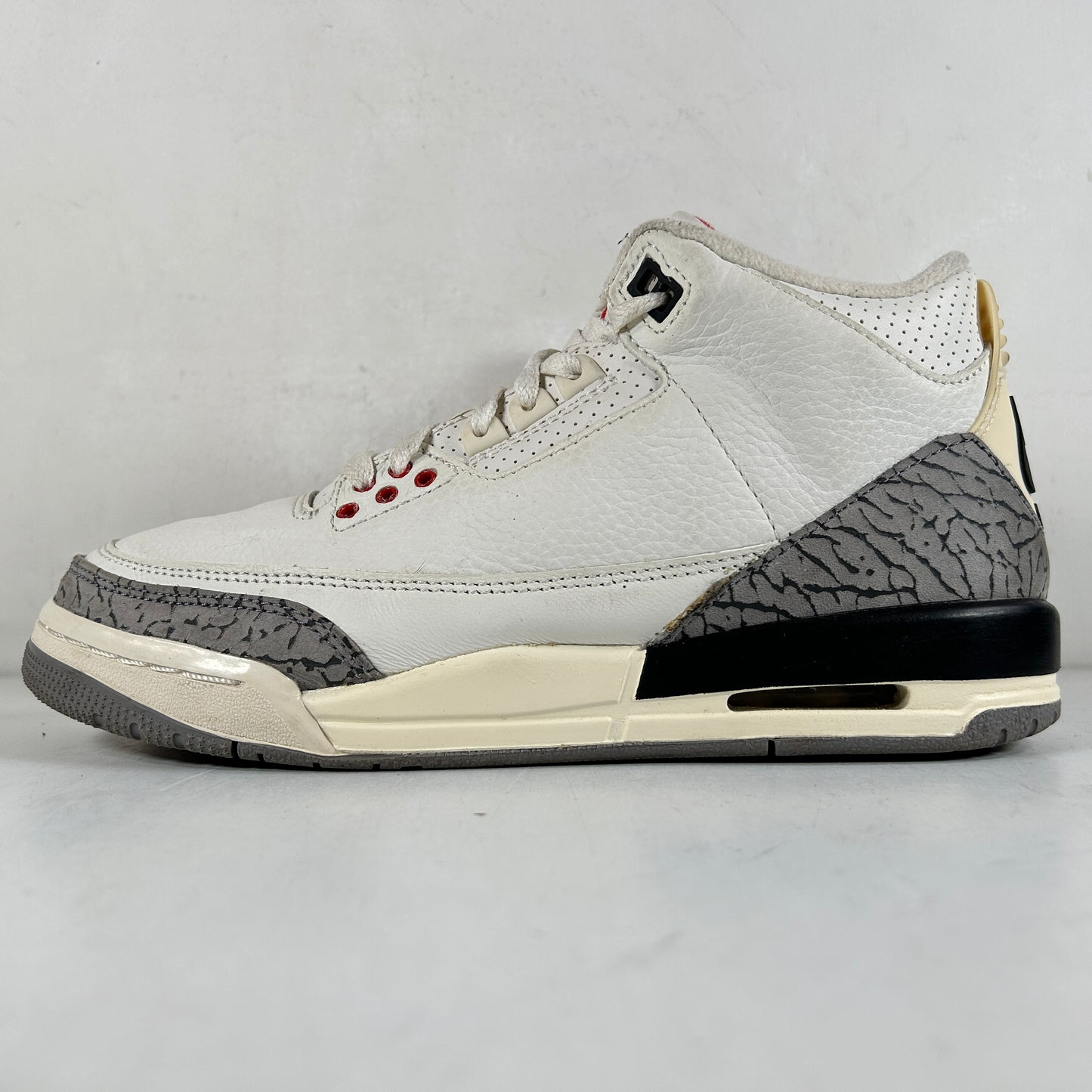 DM0967 100 Jordan 3 Retro White Cement Reimagined (GS) [USED] - 7 Y (Used3)