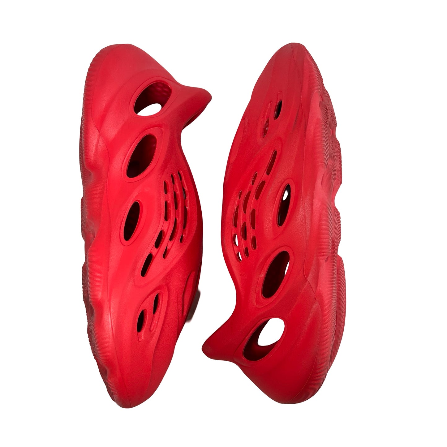 GW3355 Yeezy Espuma RNNR Bermellón