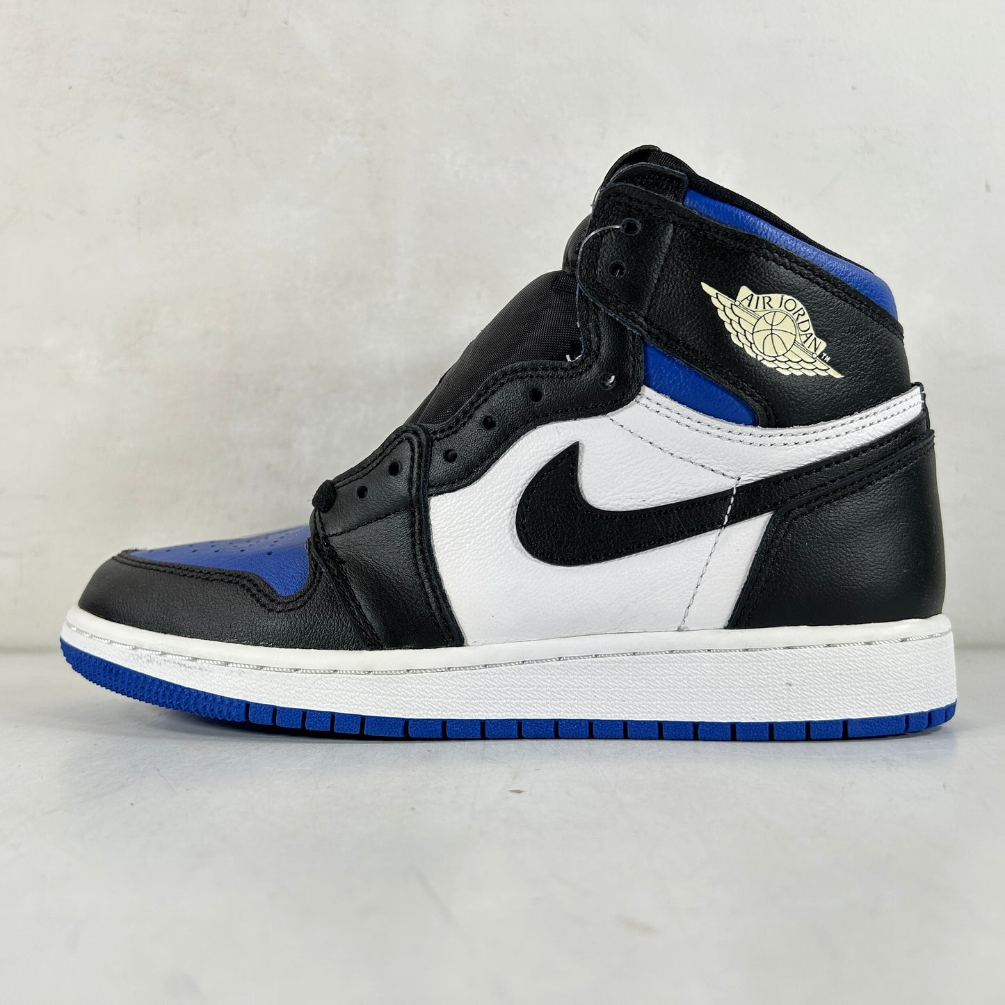 575441 041 Jordan 1 Retro High Royal Toe (GS) [CONDITIONAL] - 4.5 Y (Yellowing)