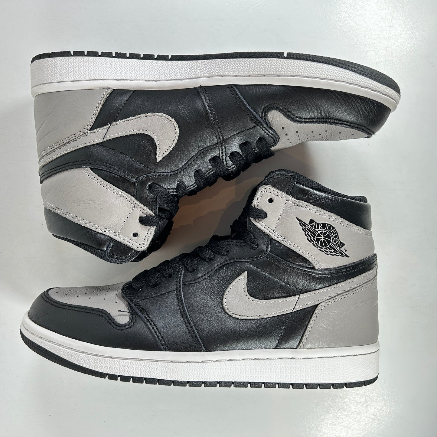 555088 013 Jordan 1 Shadow (2018) [USED] - 8.5 M (Used2)