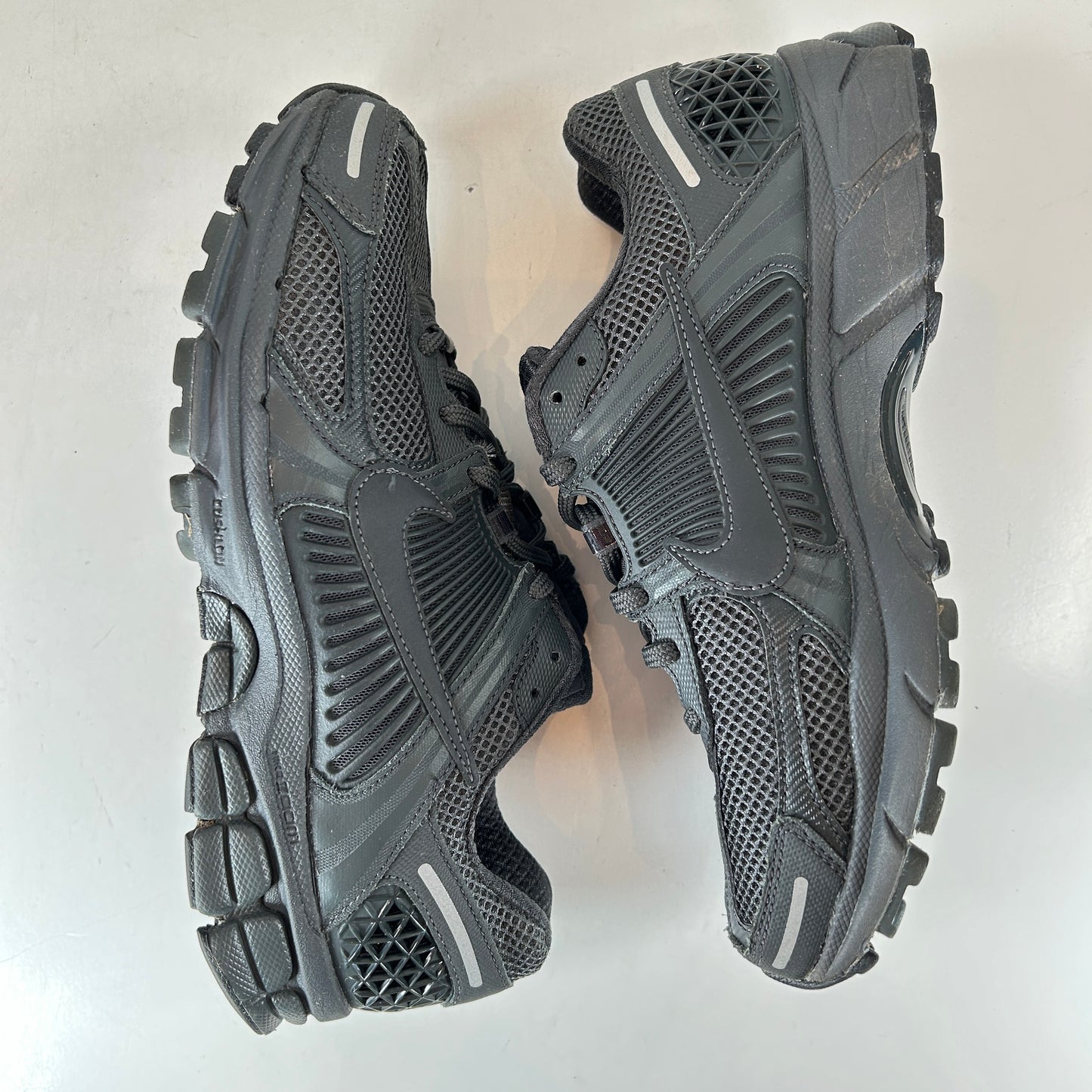 BV1358 002 Nike Zoom Vomero 5 Anthracite (2019/2023) [USED] - 8.5 M (Used)