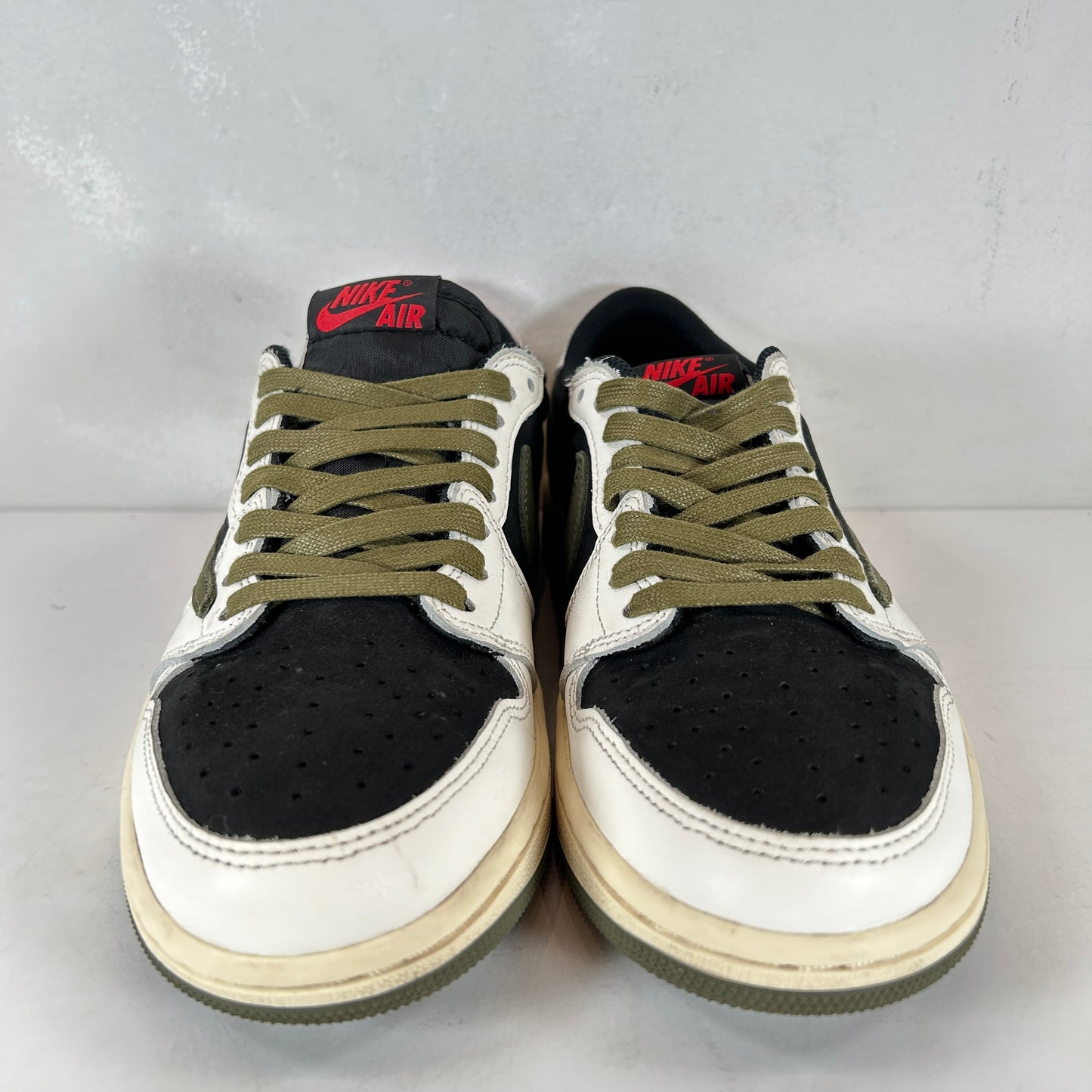 DZ4137 106 Jordan 1 Retro Low OG SP Travis Scott Olive (W) [USED] - 8 W (Used) (No Box)