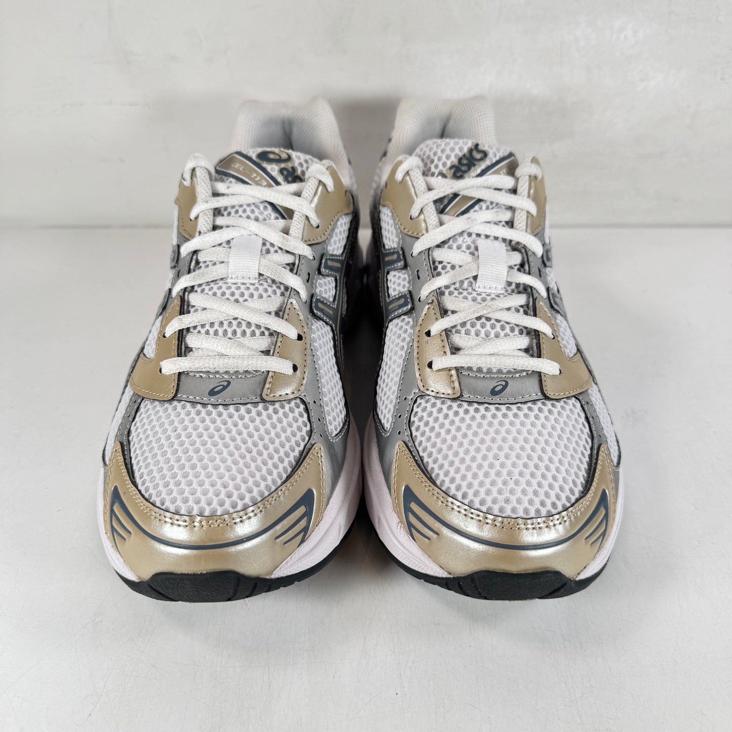 1201A256 117 ASICS Gel-1130 White Wood Crepe [USED] - 10.5 M (Used)