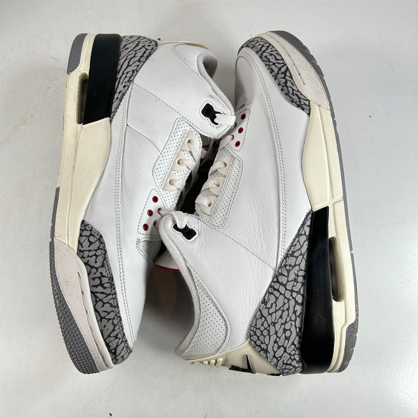 DN3707 100 Jordan 3 Retro White Cement Reimagined [USED] - 13 M (Used2)