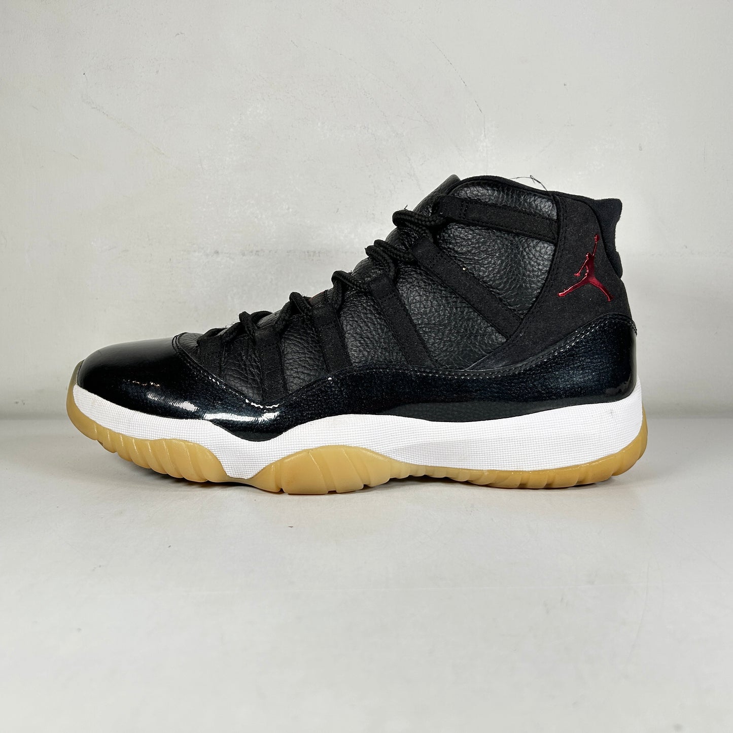 378037 002 Jordan 11 Retro 72-10 [USED] - 12 M (Used)