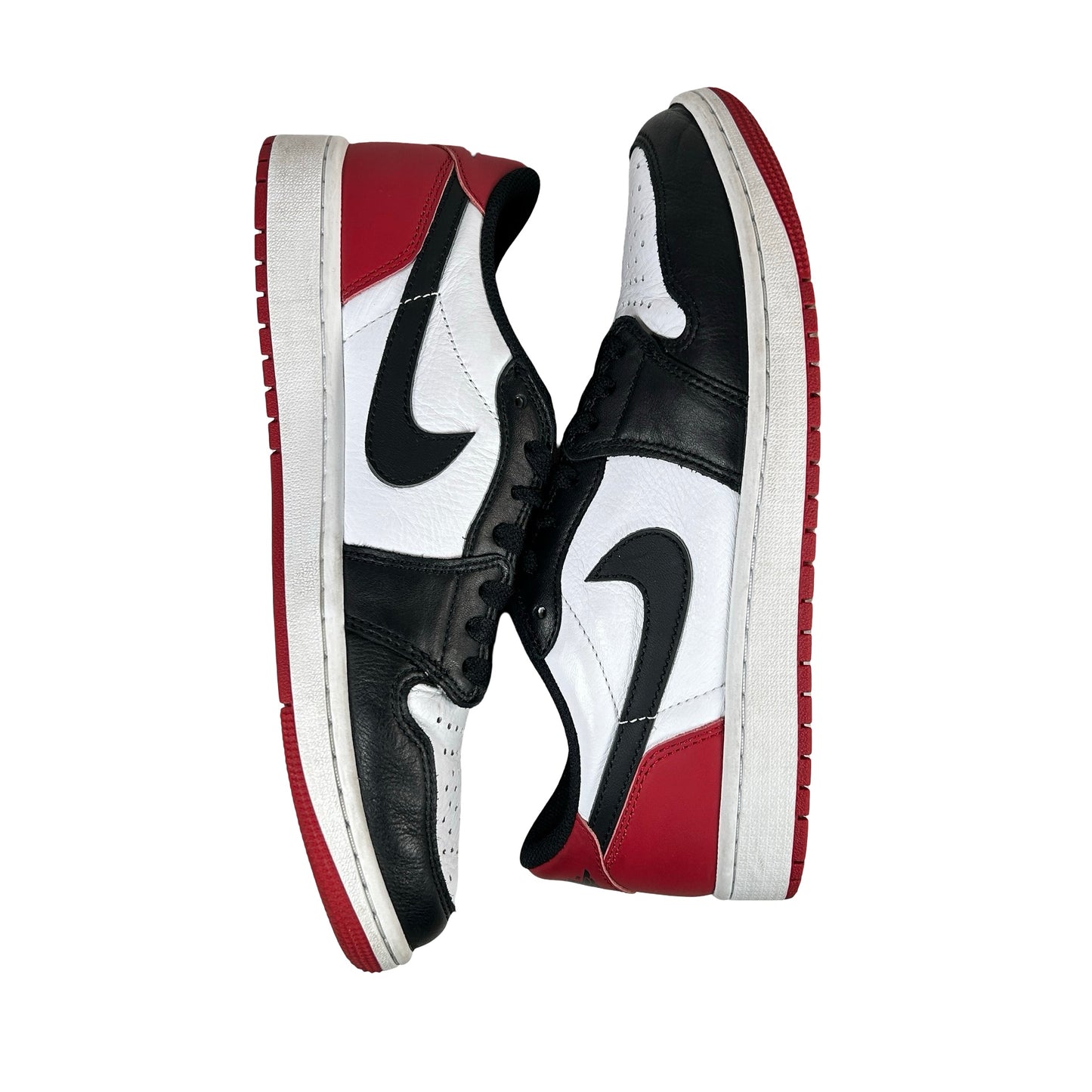 CZ0790 106  Jordan 1 Retro Low OG Black Toe (2023) [USED] - 9.5 M (Used)