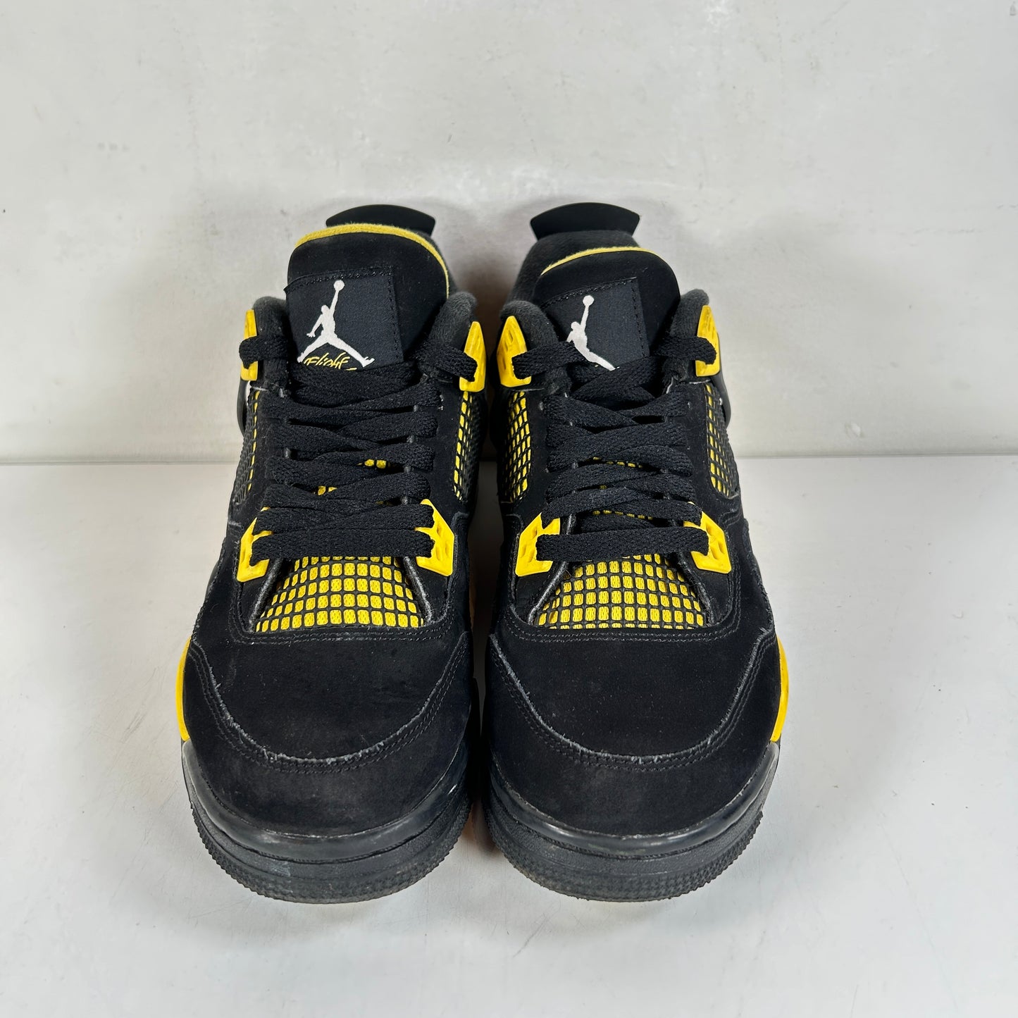 408452 017 Jordan 4 Retro Thunder (2023) (GS) - 7 Y (Used) (No Box2)