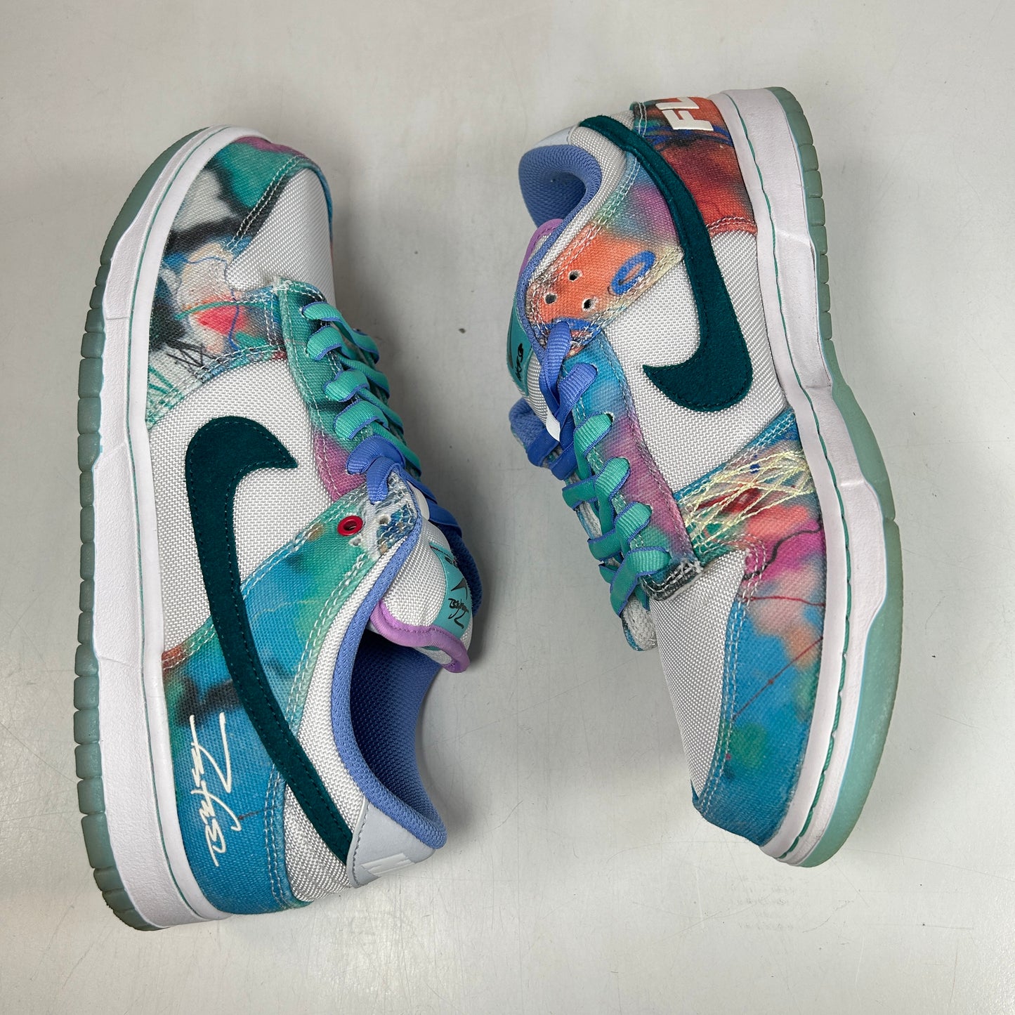 HF6061 400 Nike SB Dunk Low Futura Laboratories Bleached Aqua [USED] - 9 M (Used)