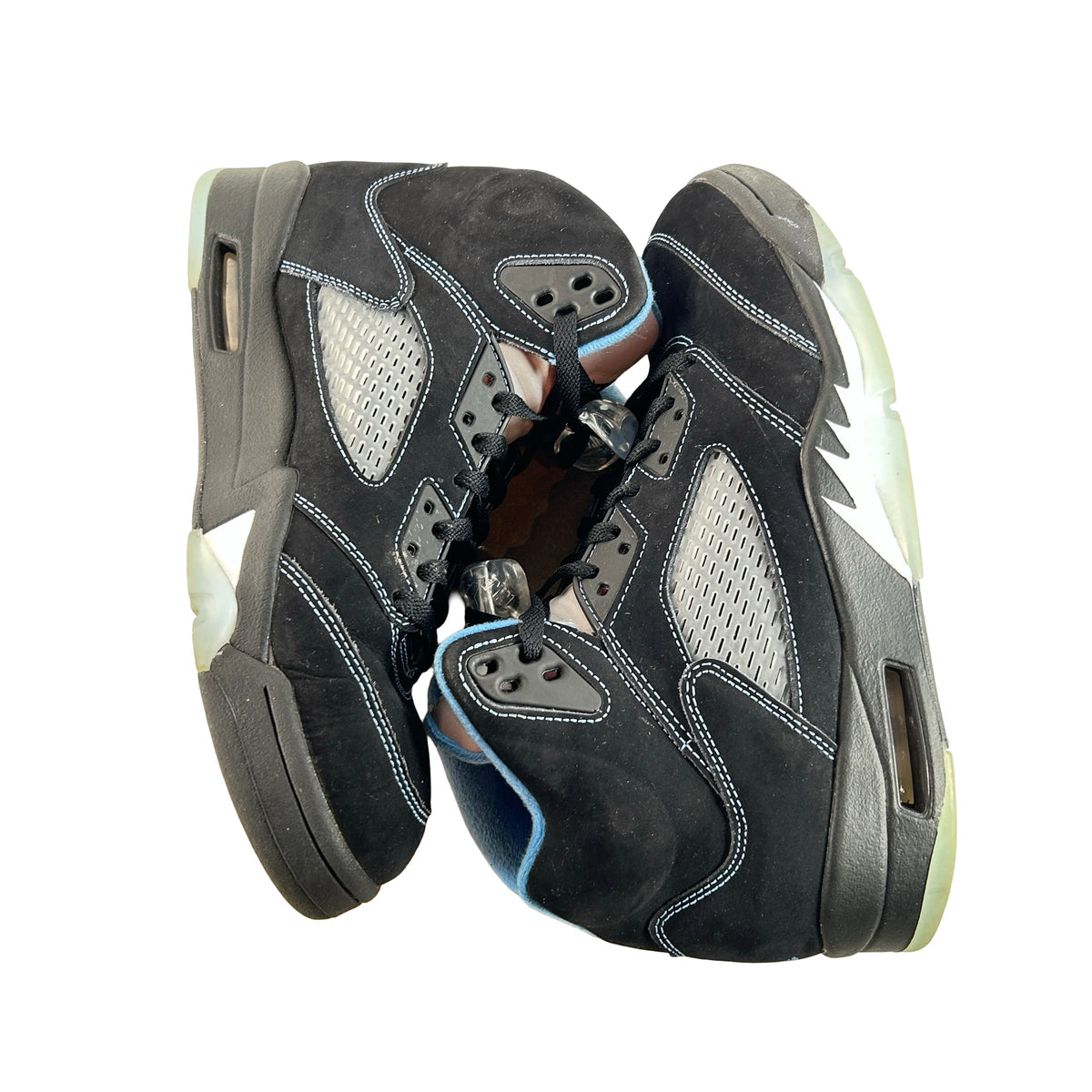 DD0587 008 Jordan 5 Retro Black University Blue (2026) [USED] - 8.5 M (Used)