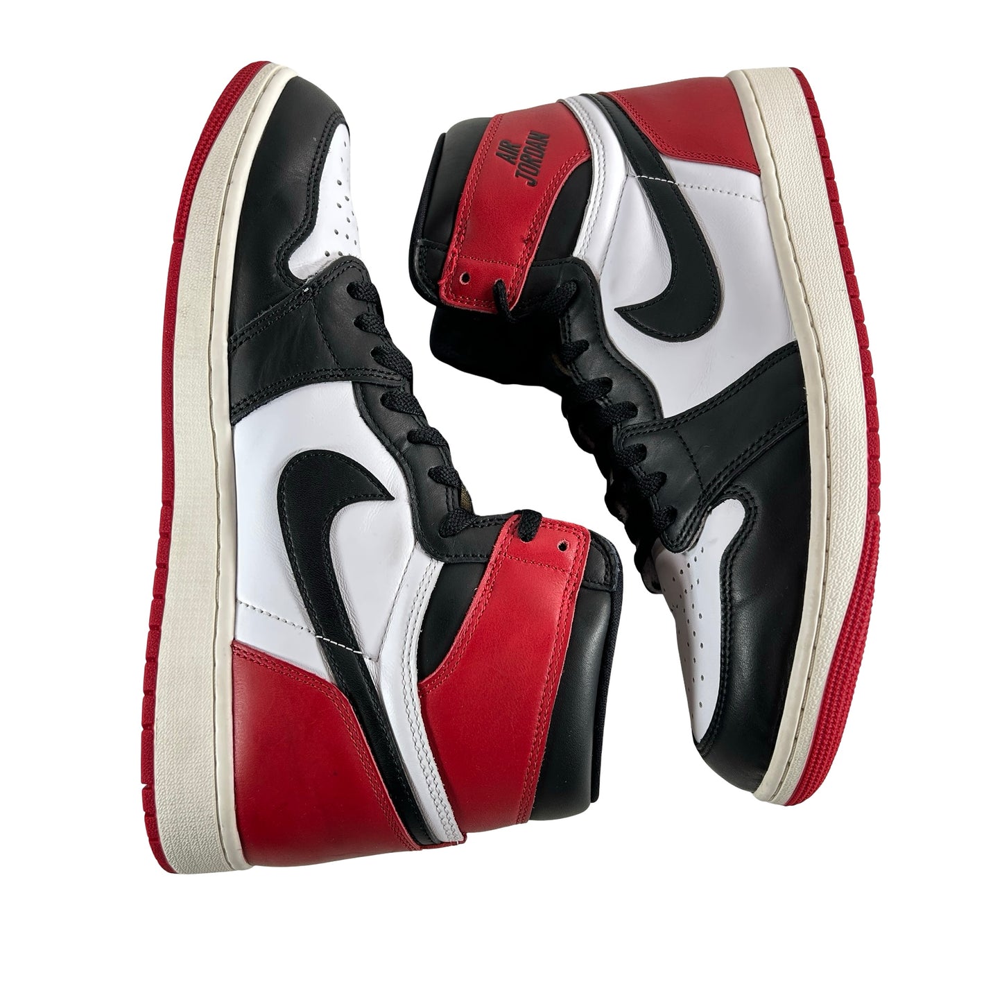 DZ5485 106 Jordan 1 Retro High OG Black Toe Reimagined [USED] - 12 M (Used4)