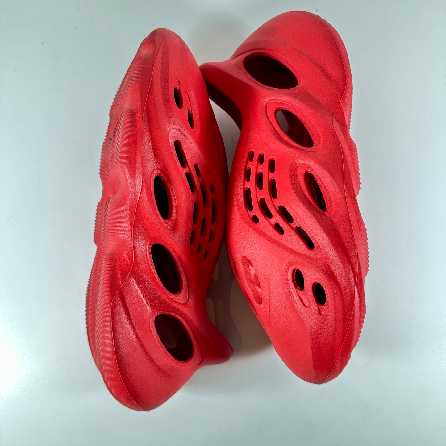 GW3355 Yeezy Foam RNNR Vermillion [USED] - 6 M (Used) (No Box)