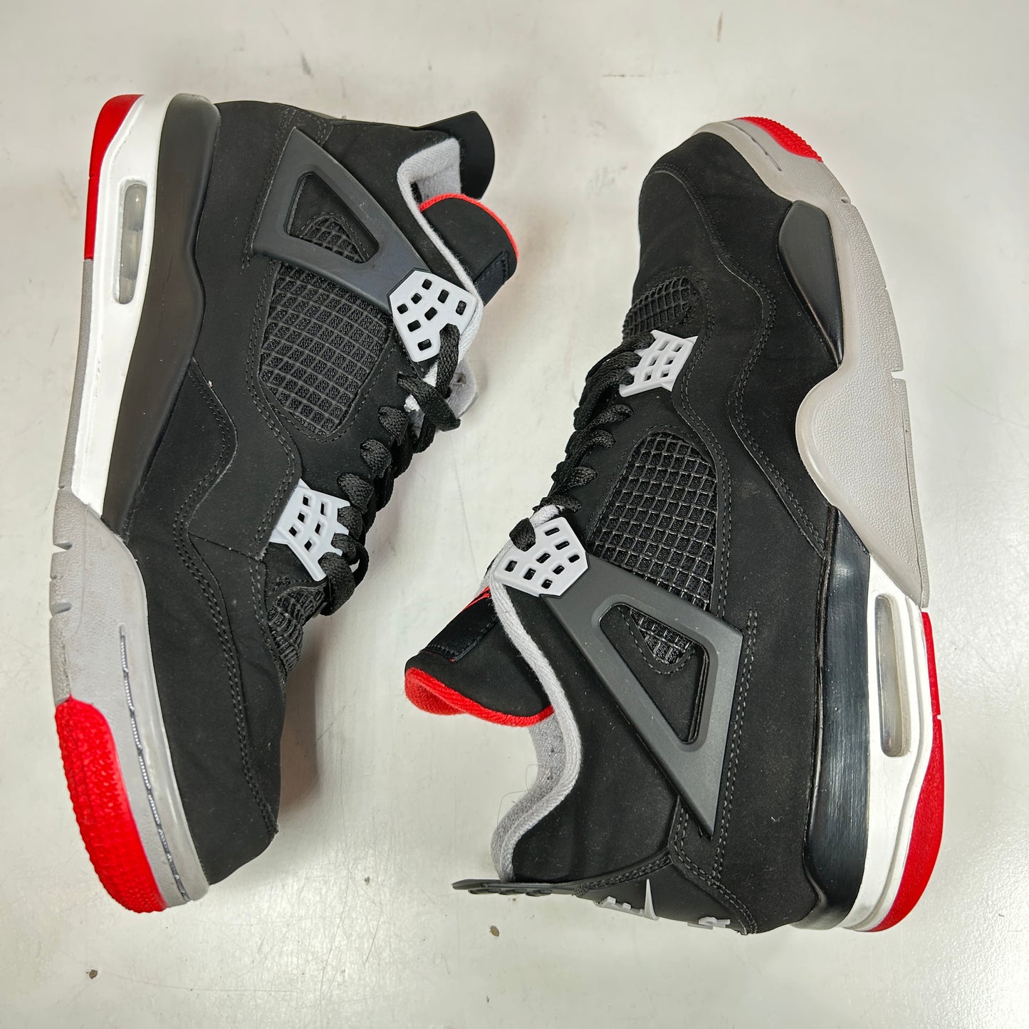 308497 060 Jordan 4 Bred (2019) [USED] - 10 M (Used4)