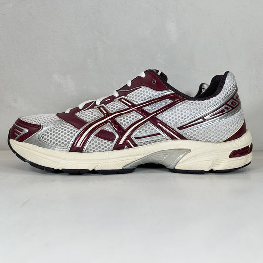 1203A685 100 ASICS Gel-1130 White Maroon Banner [USED] - 9.5 M (Used) (Replace Box)