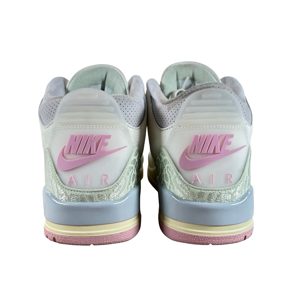 IF4396 100 Jordan 3 Retro Spring Is In The Air [USED] - 9 M (Used)