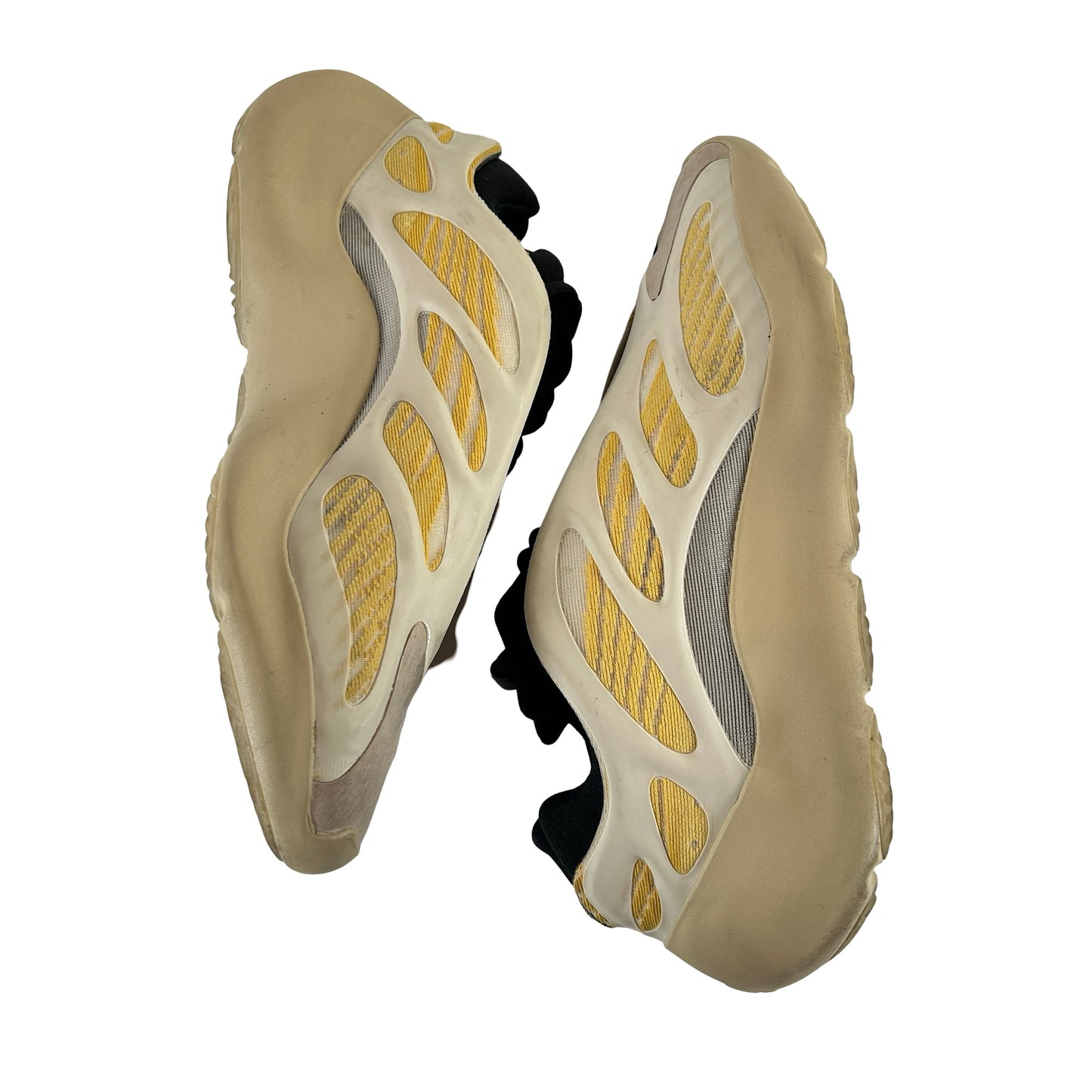G54853 adidas Yeezy 700 V3 Safflower [USED] - 10.5 M (Used3)