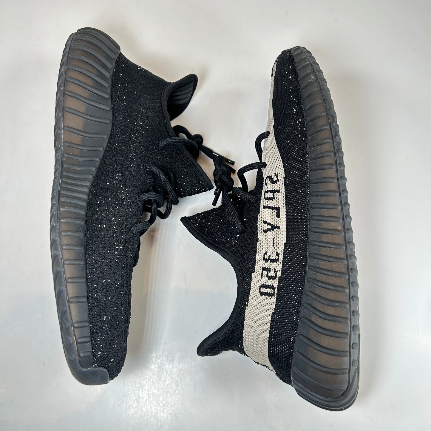 BY1604 adidas Yeezy Boost 350 V2 Core Black White [USED] - 11.5 M (Used)