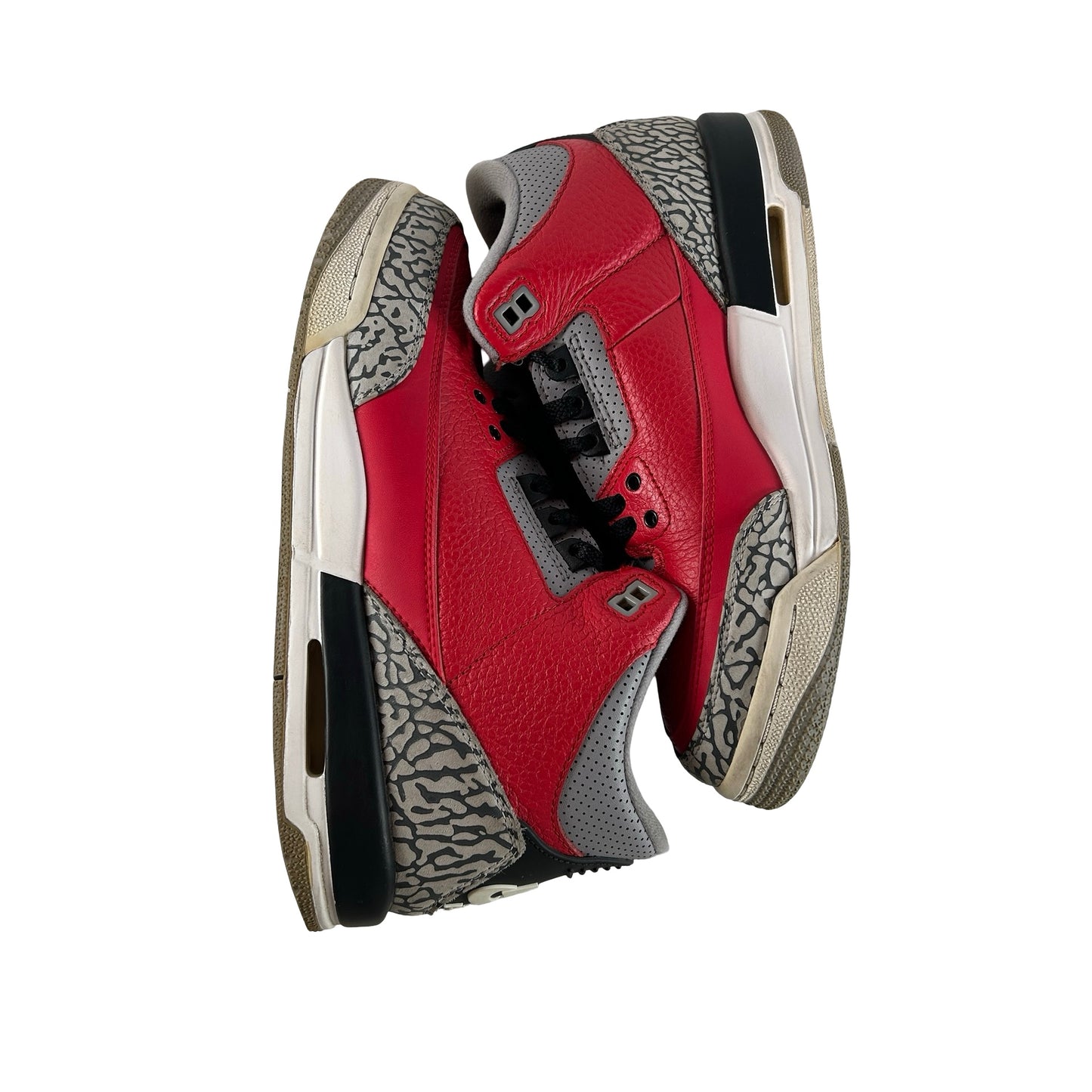 CQ0488 600 Jordan 3 Retro SE Fire Red (GS) - 7 Y (Used)