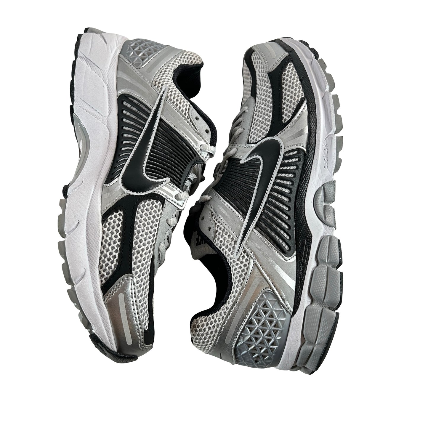 FJ4151 004 Nike Zoom Vomero 5 Metallic Silver Black [USED] - 9.5 M (Used)