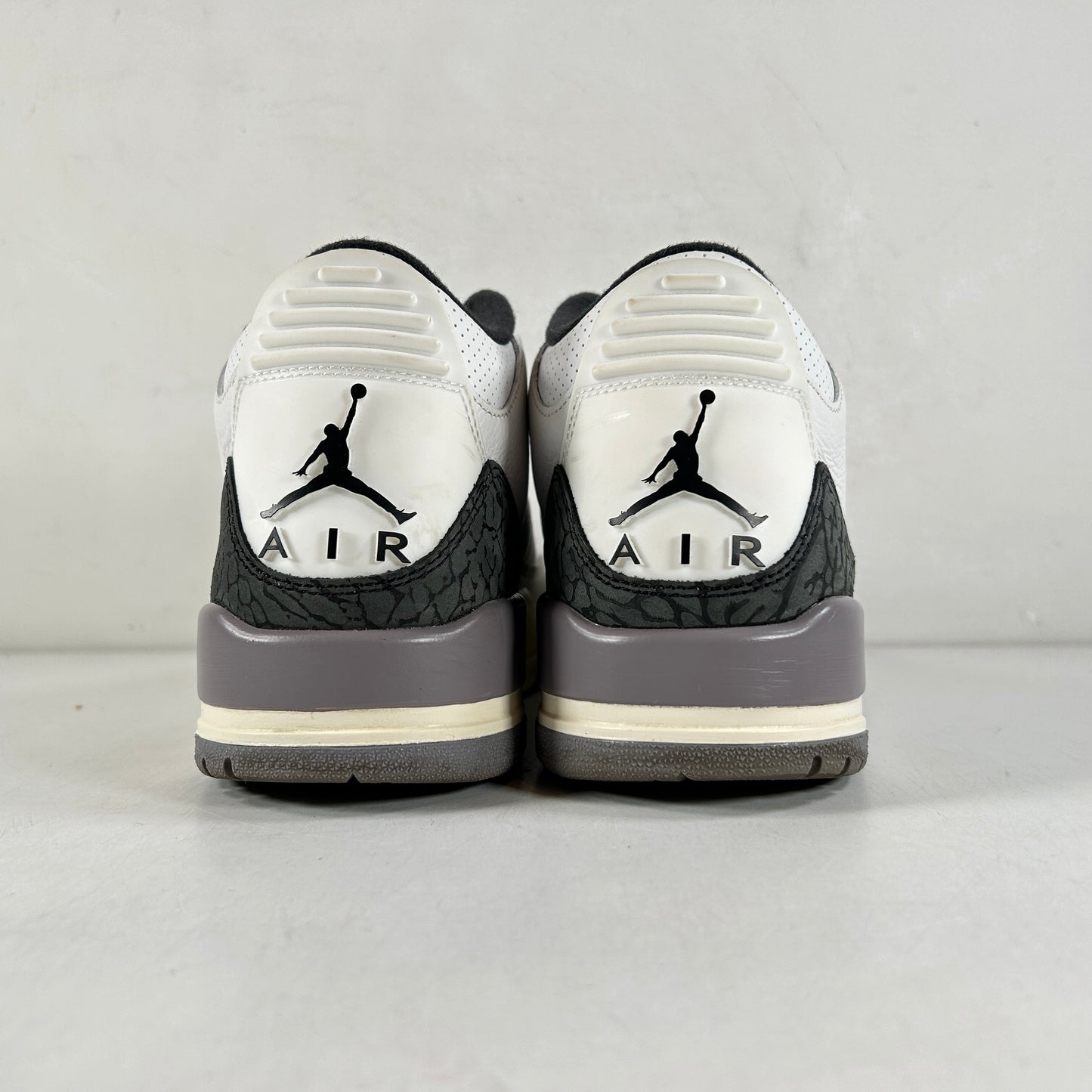 CT8532 106 Jordan 3 Retro Cement Grey [USED] - 9 M (Used) (No Box)