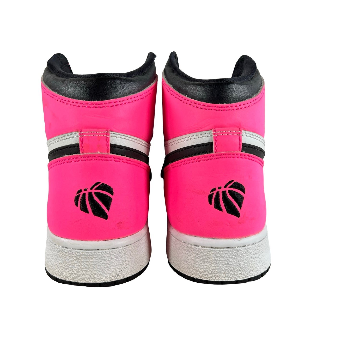881426 009 Jordan 1 Retro Valentine's Day (2017) (GS) [USED] - 8.5 Y (Used) (No Box)
