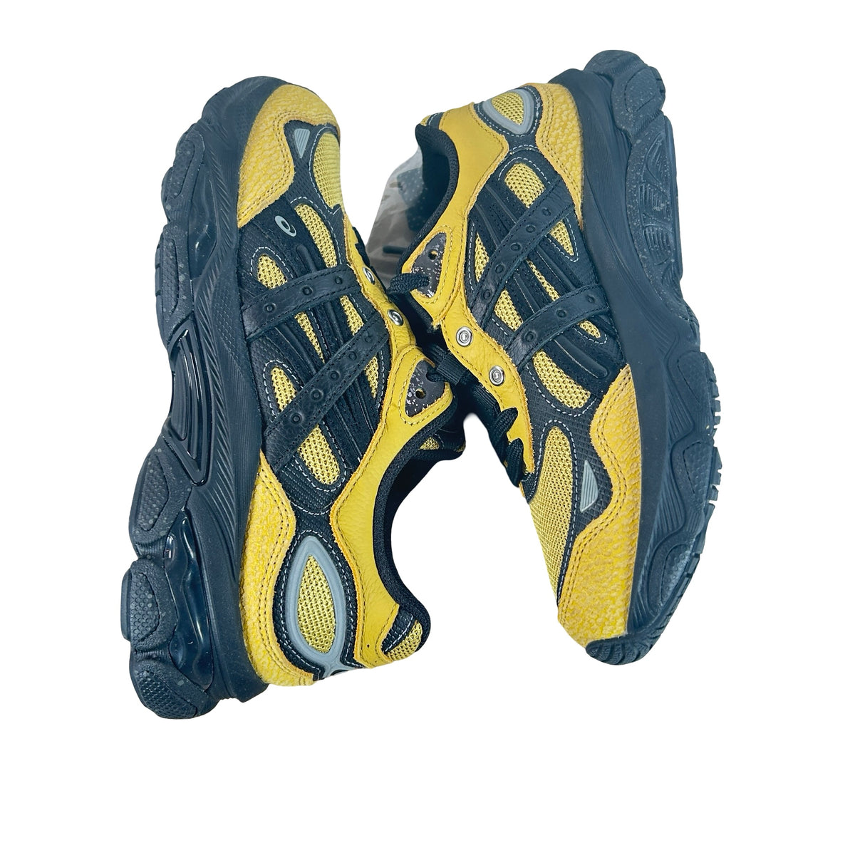 1203A896 750 ASICS Gel-NYC 2.0 SSHS HAL STUDIOS Architecture of Everyday Life Sulphur [USED] - 5.5 M (Used) (No Box) (Sample)