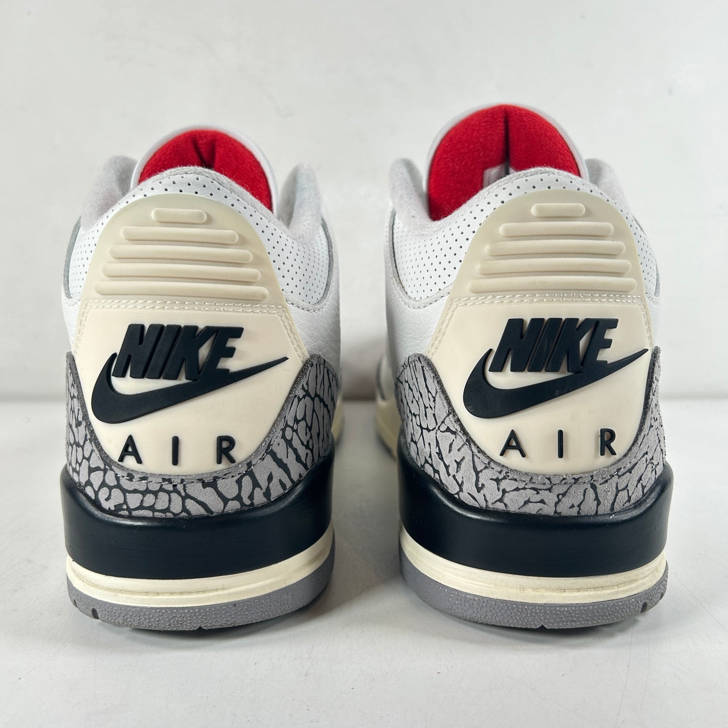 DN3707 100 Jordan 3 Retro White Cement Reimagined [USED] - 11 M (Used4)