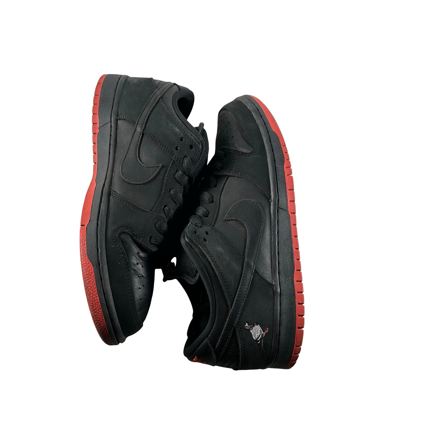 883232 008 Nike SB Dunk Low Black Pigeon [USED] - 9 M (Used)