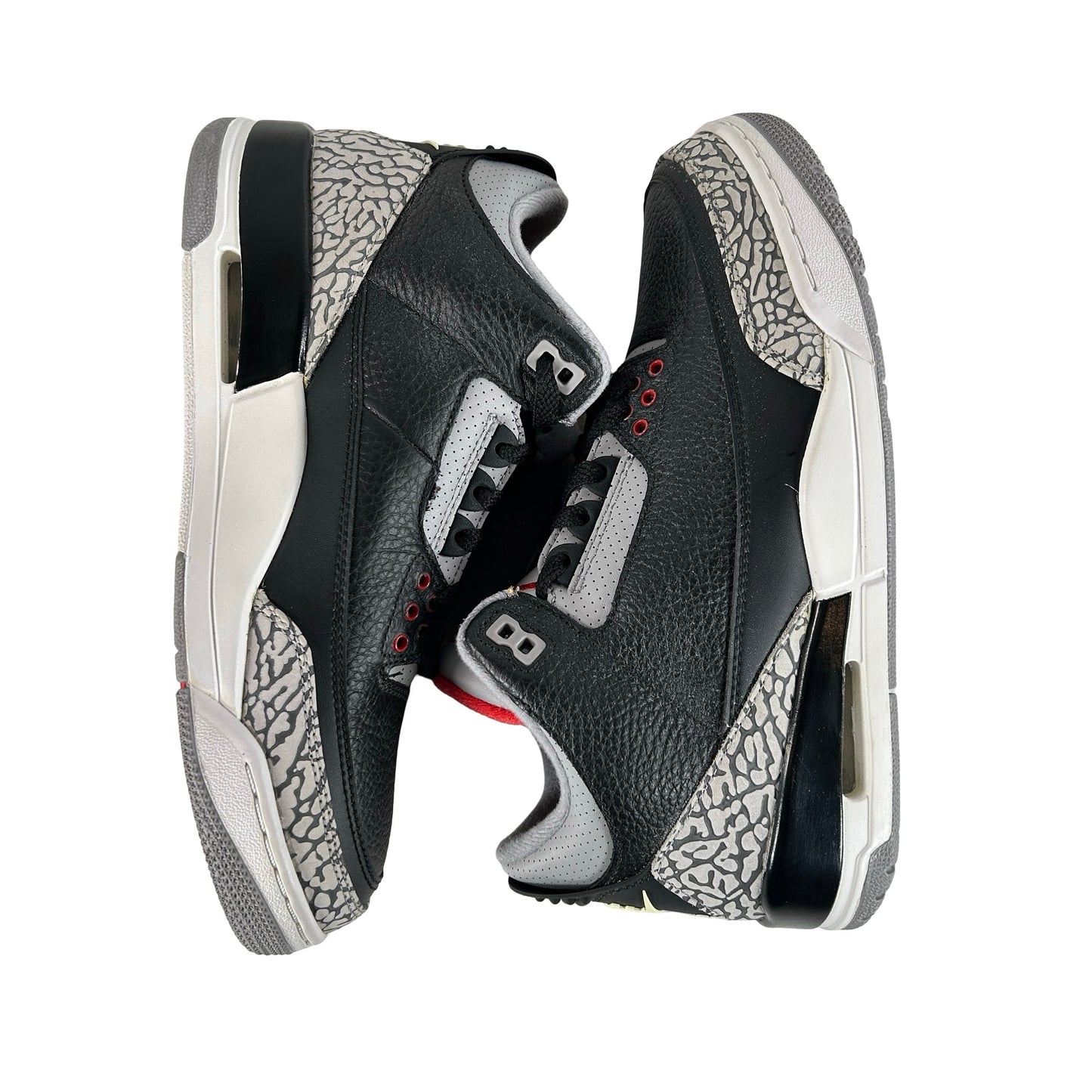 854262 001 Jordan 3 Black Cement 2018 [CONDITIONAL] - 8 M (Yellowing Heel Tabs) (No Box)