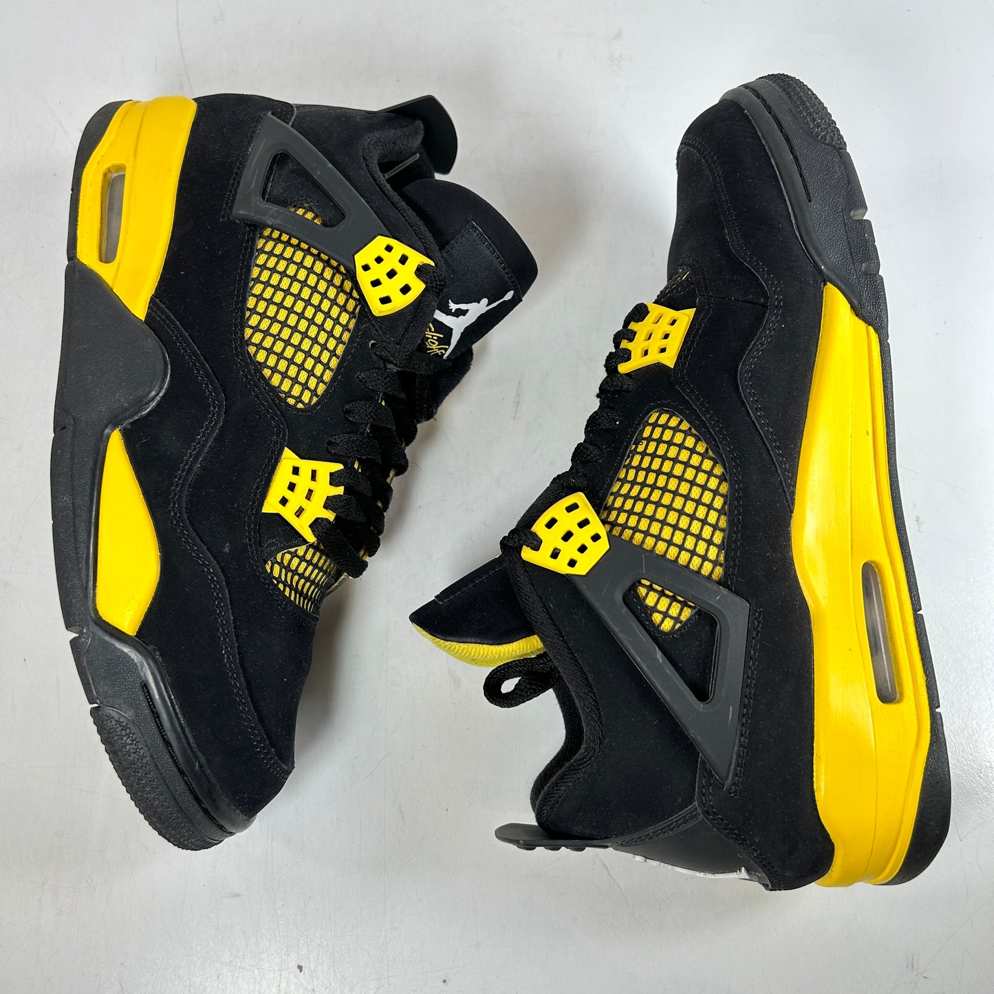 DH6927 017 Jordan 4 Retro Thunder [USED] - 9.5 M (Used4)