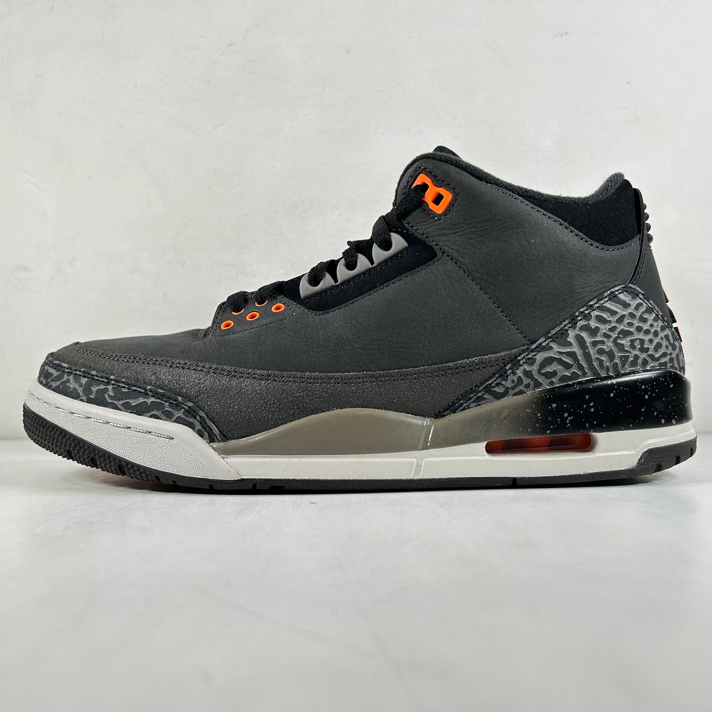 CT8532 080 Jordan 3 Retro Fear Pack (2023) [USED] - 11 M (Used5)