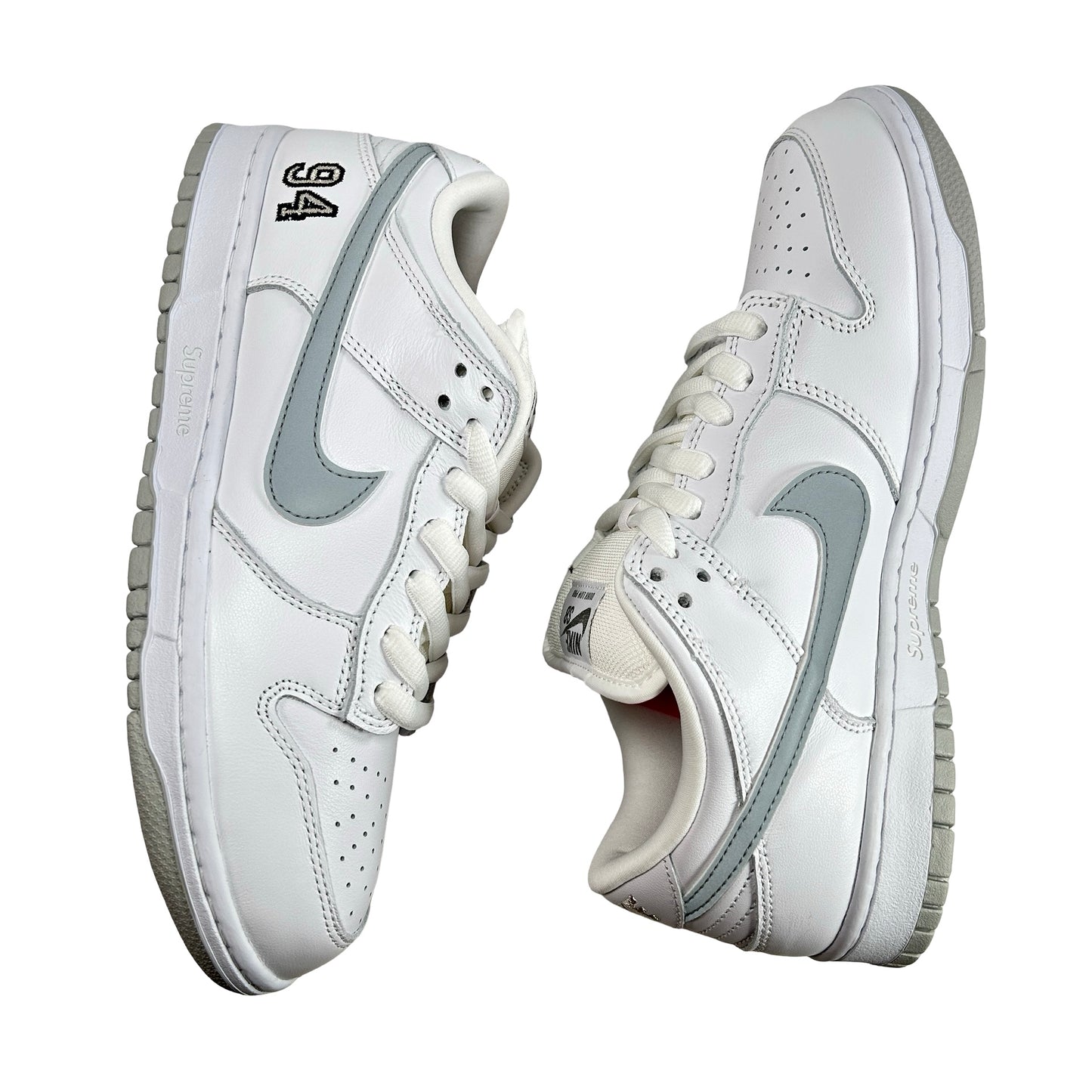 HQ8487 100 Nike SB Dunk Low Supreme 94 White Metallic Silver