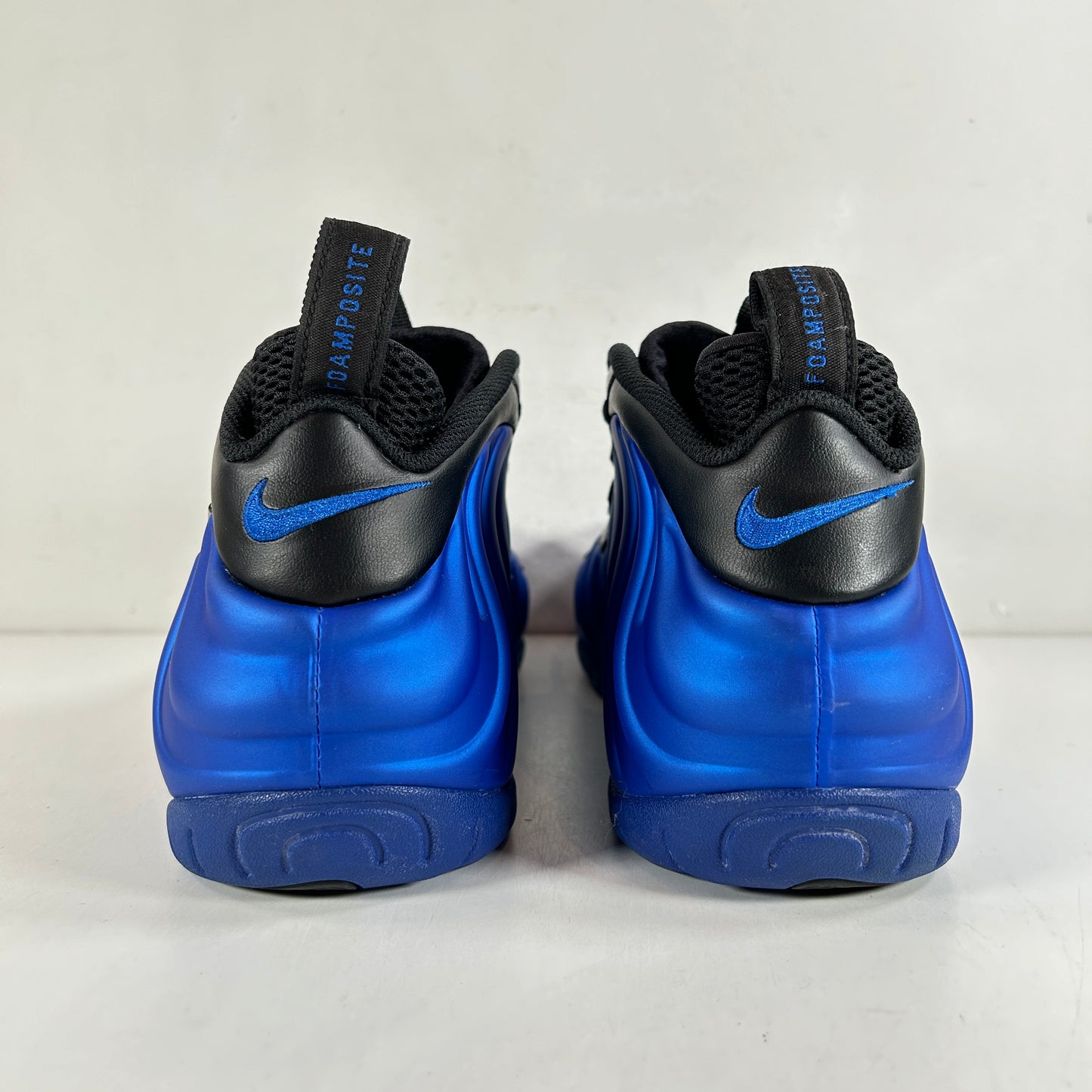 624041 403 Nike Air Foamposite Pro Hyper Cobalt [USED] - 11 M (VNDS) (Replace Box)