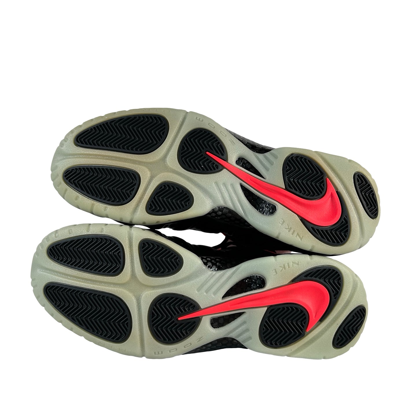 616750 001 Nike Air Foamposite Pro Yeezy - 13 M (Yellowing Outsoles)