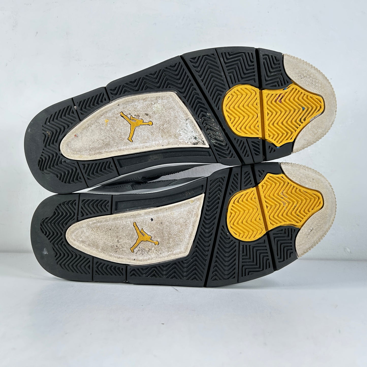 308497 007 Jordan 4 Retro Cool Grey (2019) [USED] - 11.5 M (Used) (No Box)