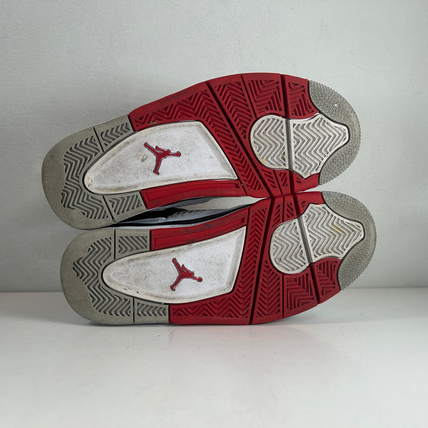 408452 160 Jordan 4 Retro Fire Red (2020) (GS) [USED] - 5.5 Y (Used)