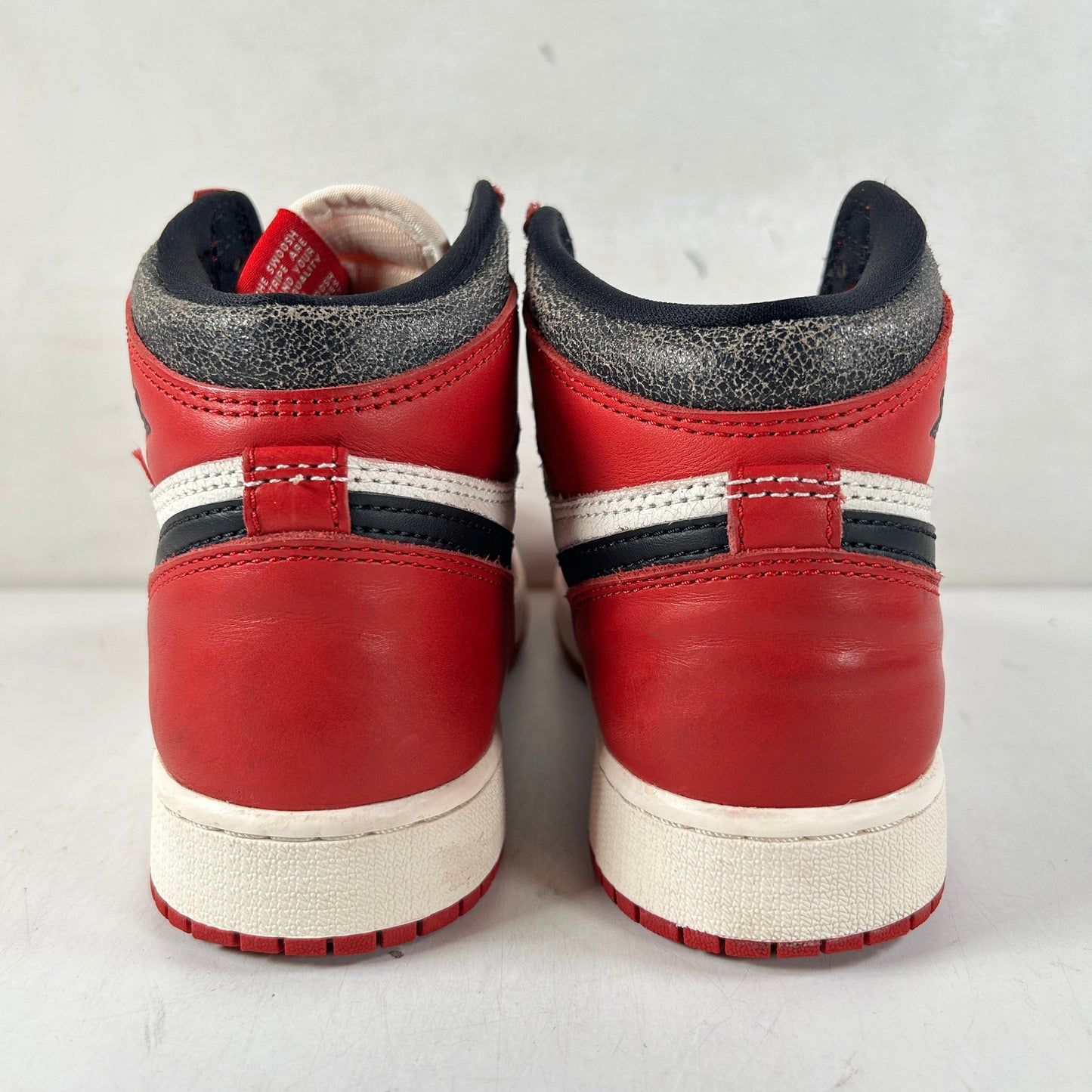 FD1437 612 Jordan 1 Retro High OG Chicago Lost and Found (GS) [USED] - 4.5 Y (Used)